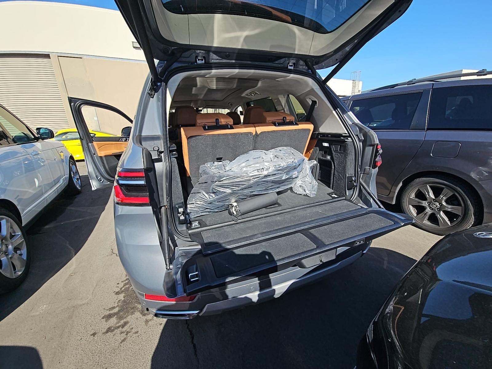 2023 BMW X7 xDrive40i AWD