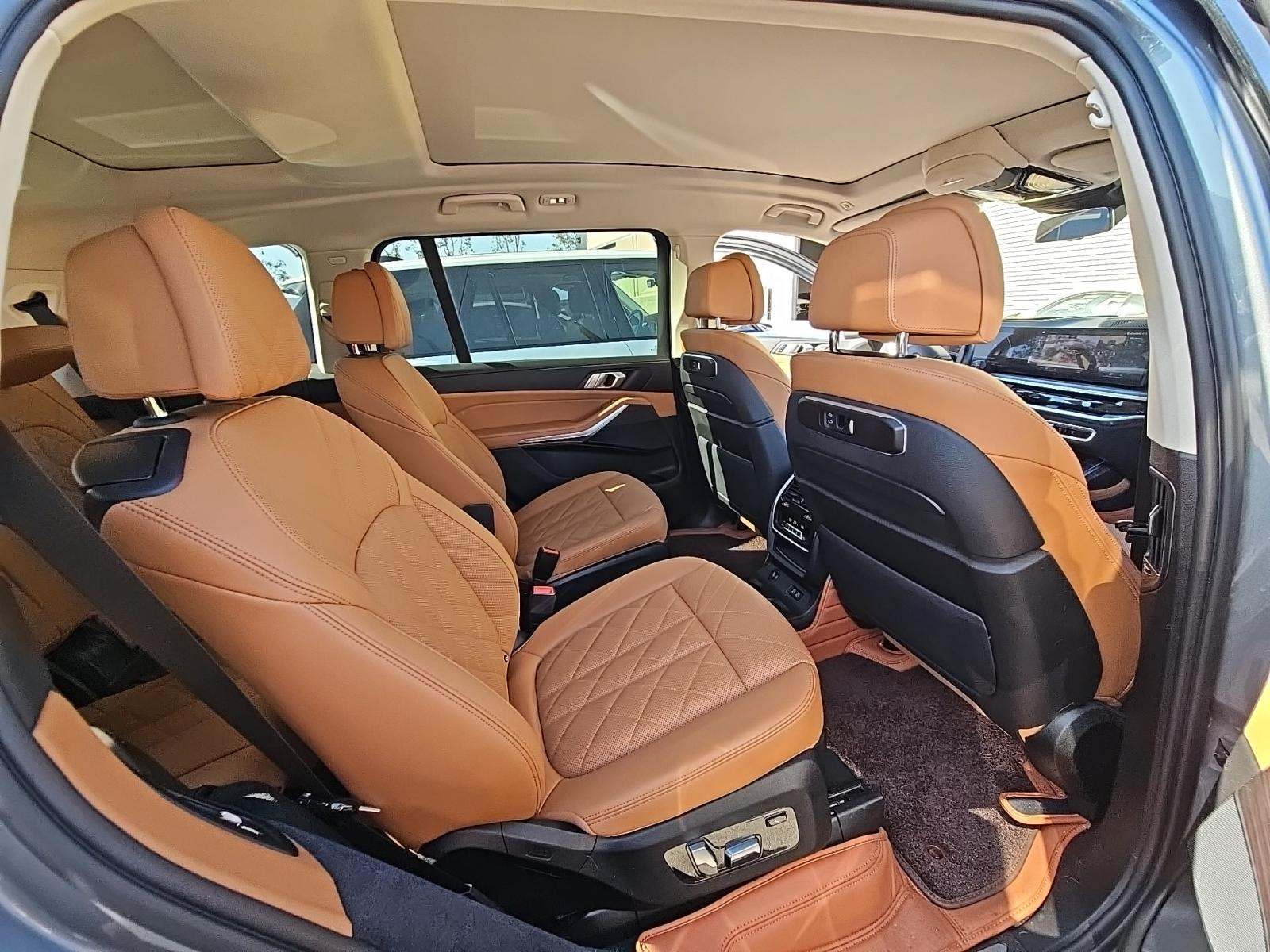 2023 BMW X7 xDrive40i AWD