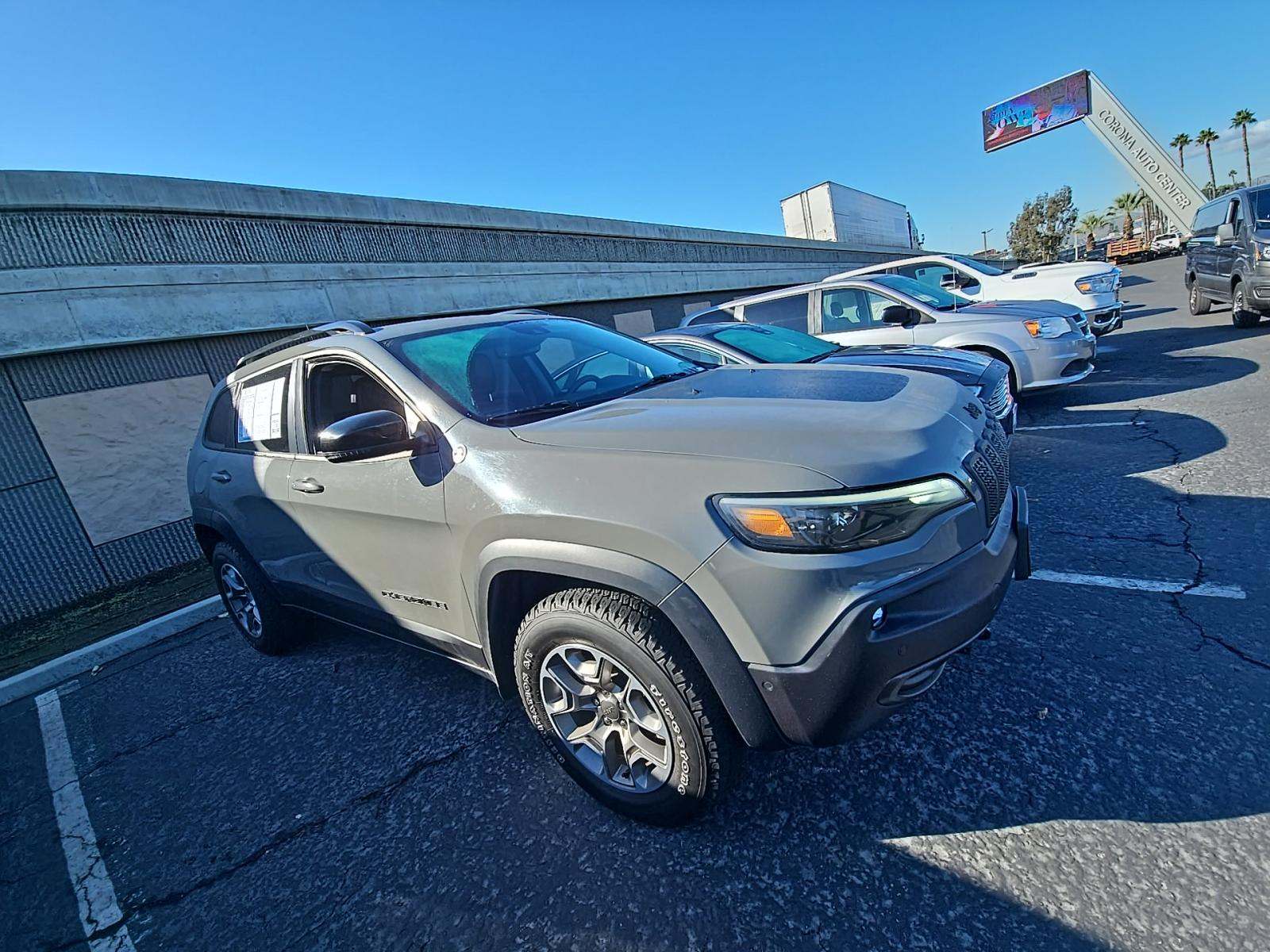 2023 Jeep Cherokee Trailhawk AWD