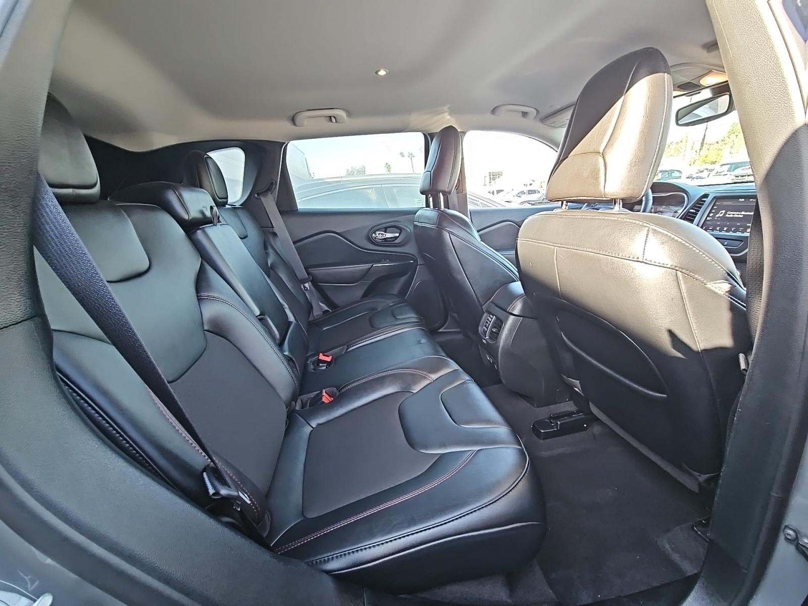 2023 Jeep Cherokee Trailhawk AWD