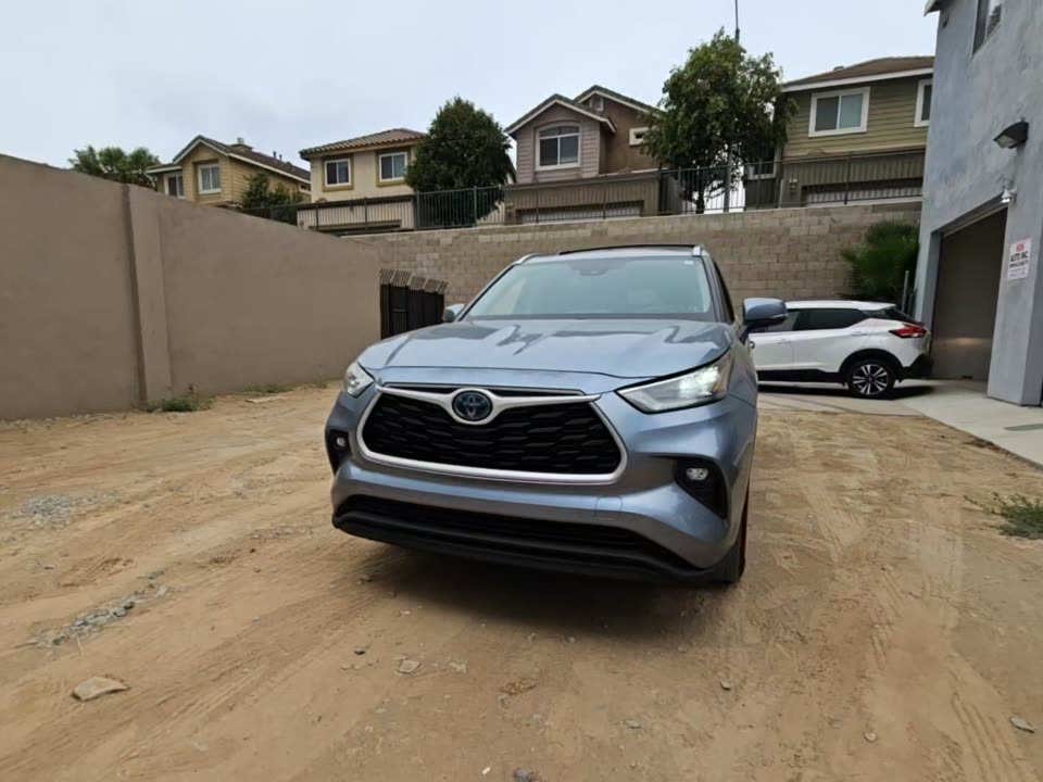 2020 Toyota Highlander Hybrid XLE FWD