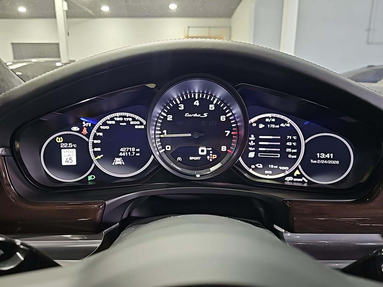 2019 Porsche Panamera E-Hybrid Turbo S AWD