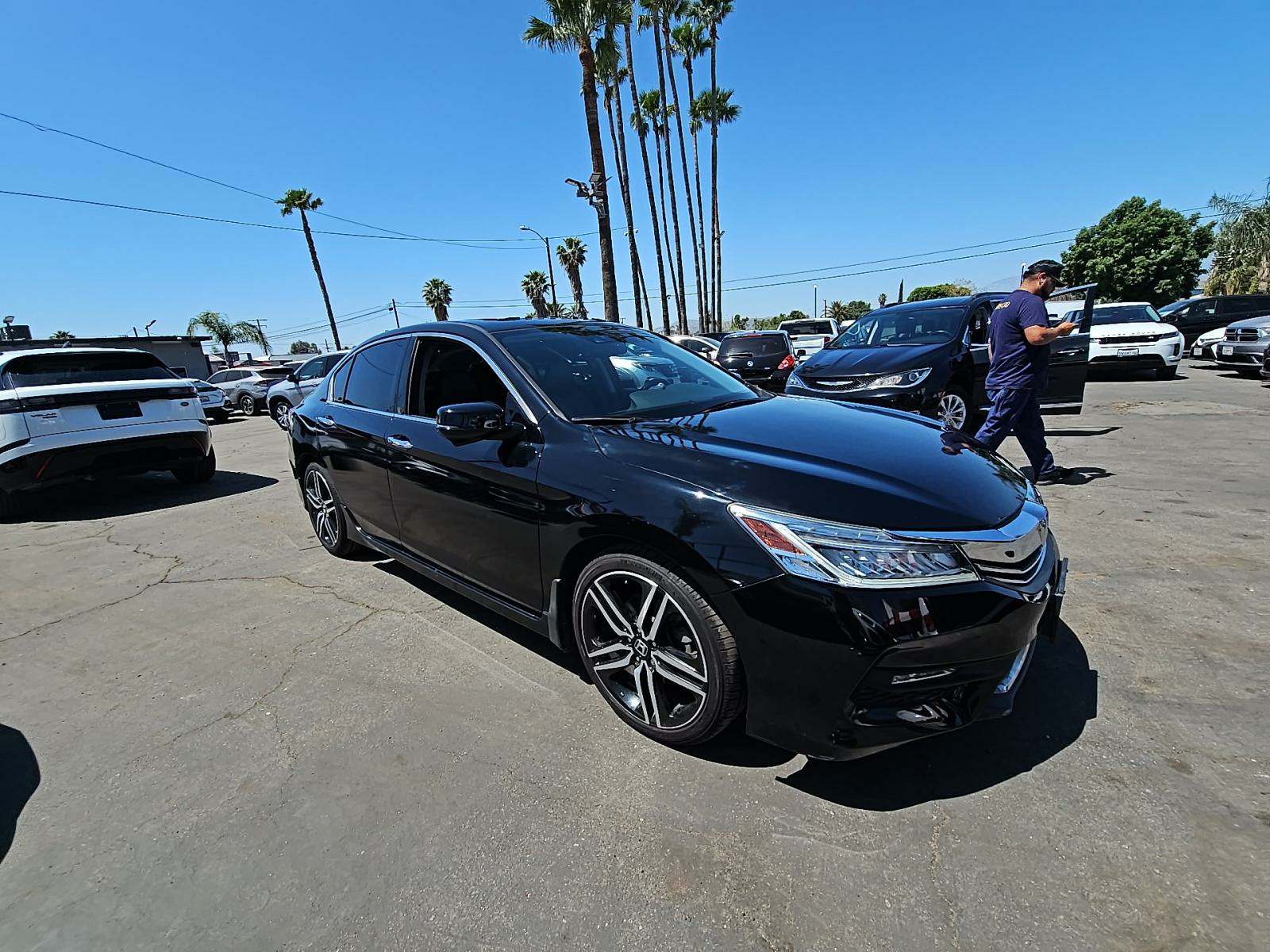 2017 Honda Accord Touring FWD