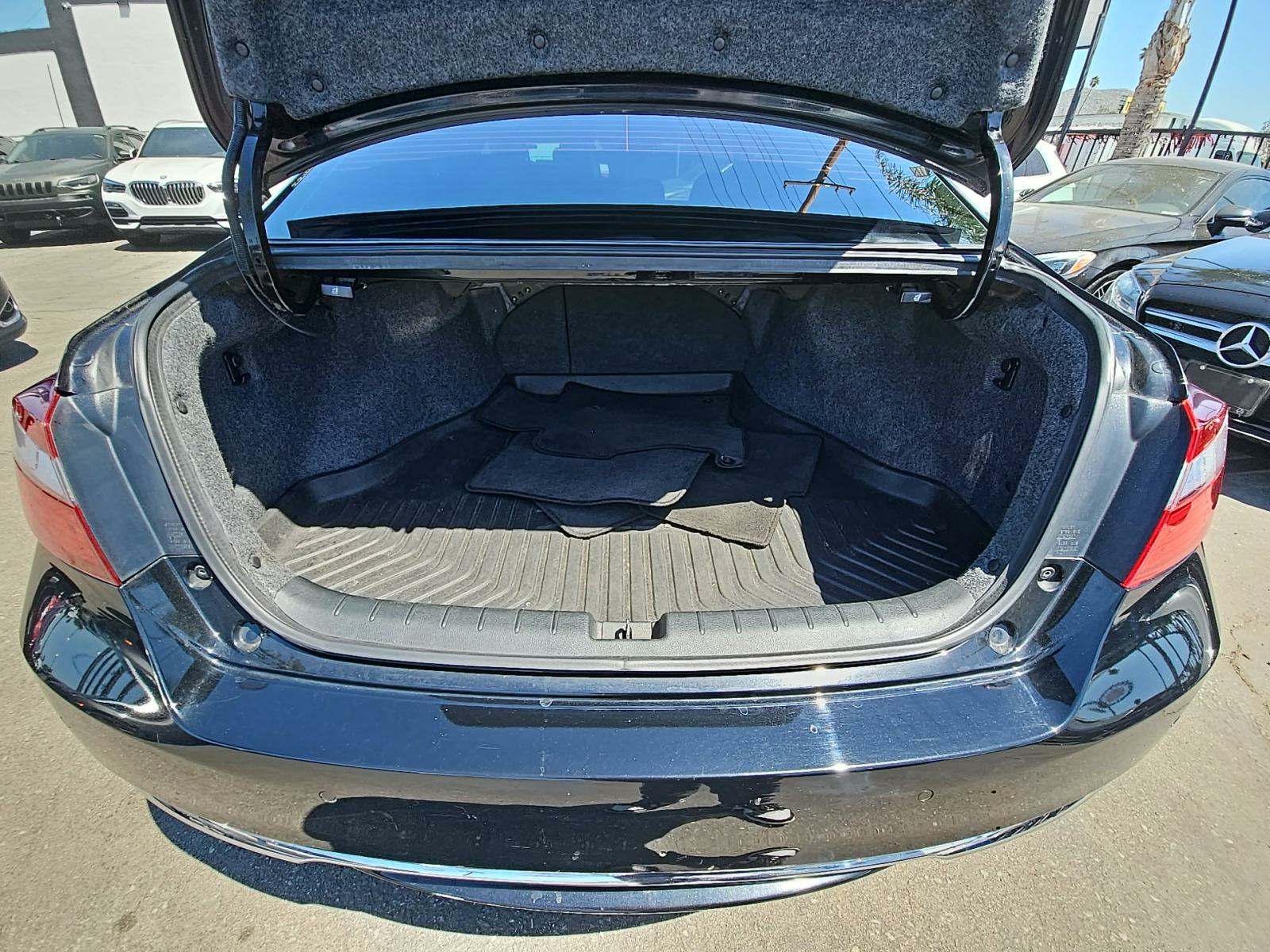 2017 Honda Accord Touring FWD