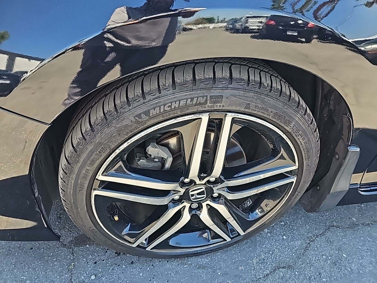 2017 Honda Accord Touring FWD