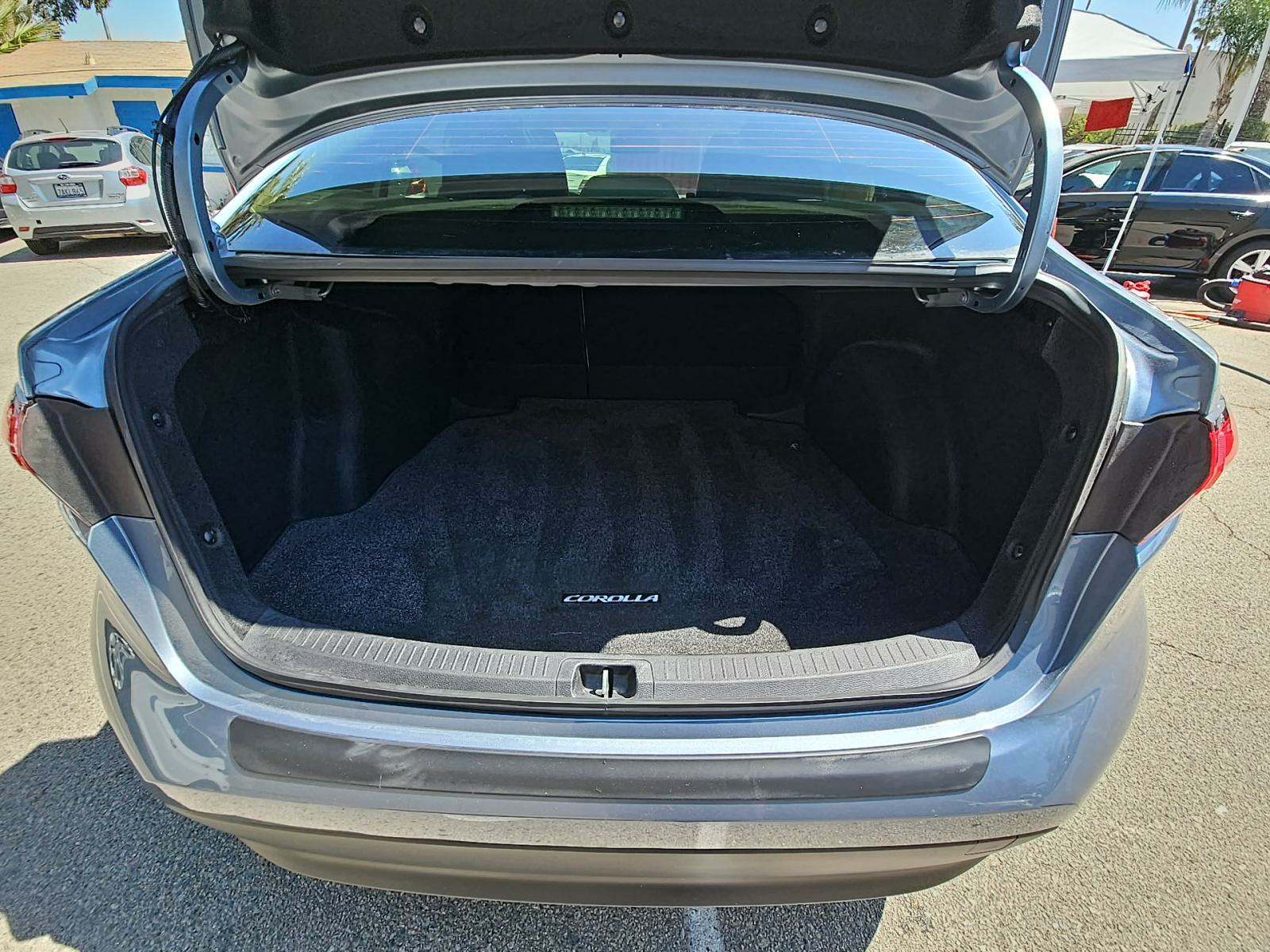 2023 Toyota Corolla LE FWD