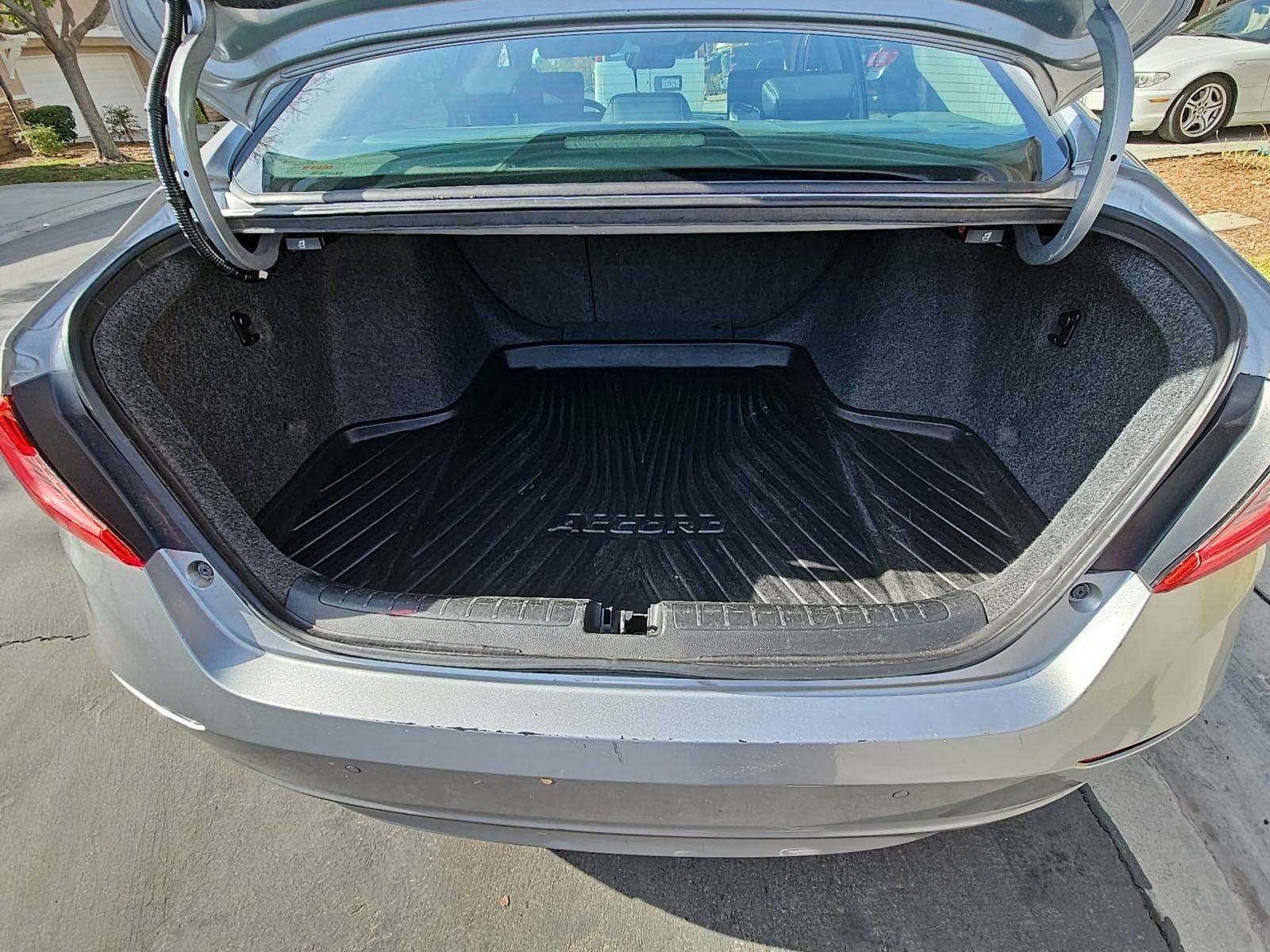 2019 Honda Accord Touring FWD