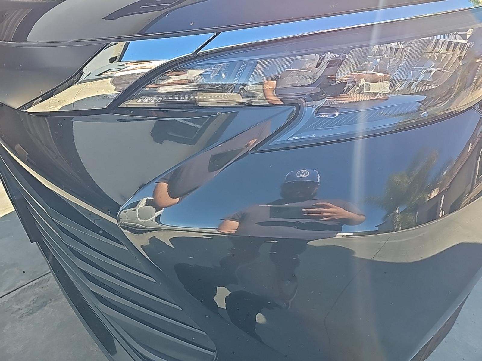 2024 Toyota Sienna LE FWD