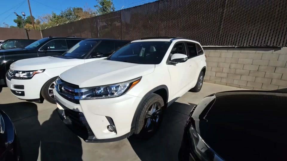 2017 Toyota Highlander Limited Platinum