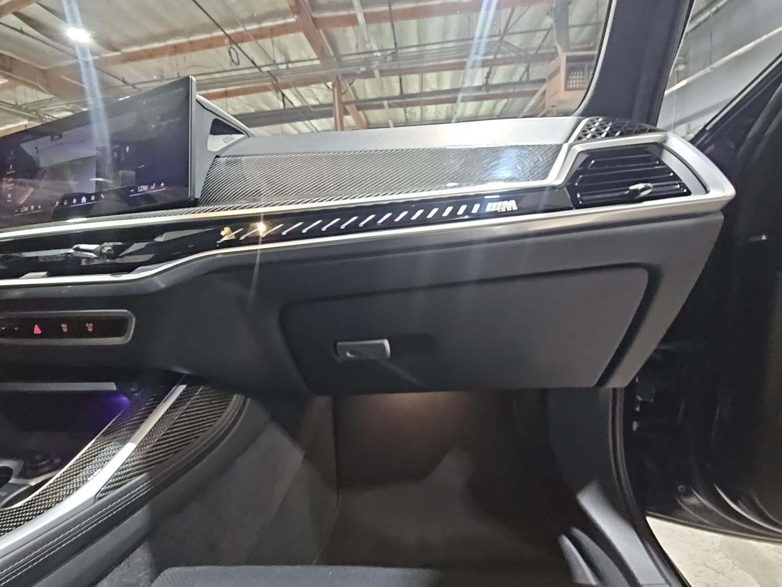 2024 BMW X7 M60i AWD