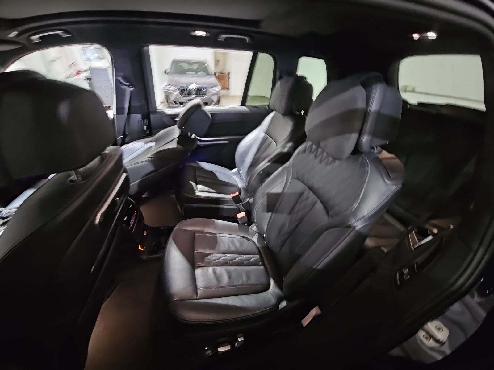 2024 BMW X7 M60i AWD