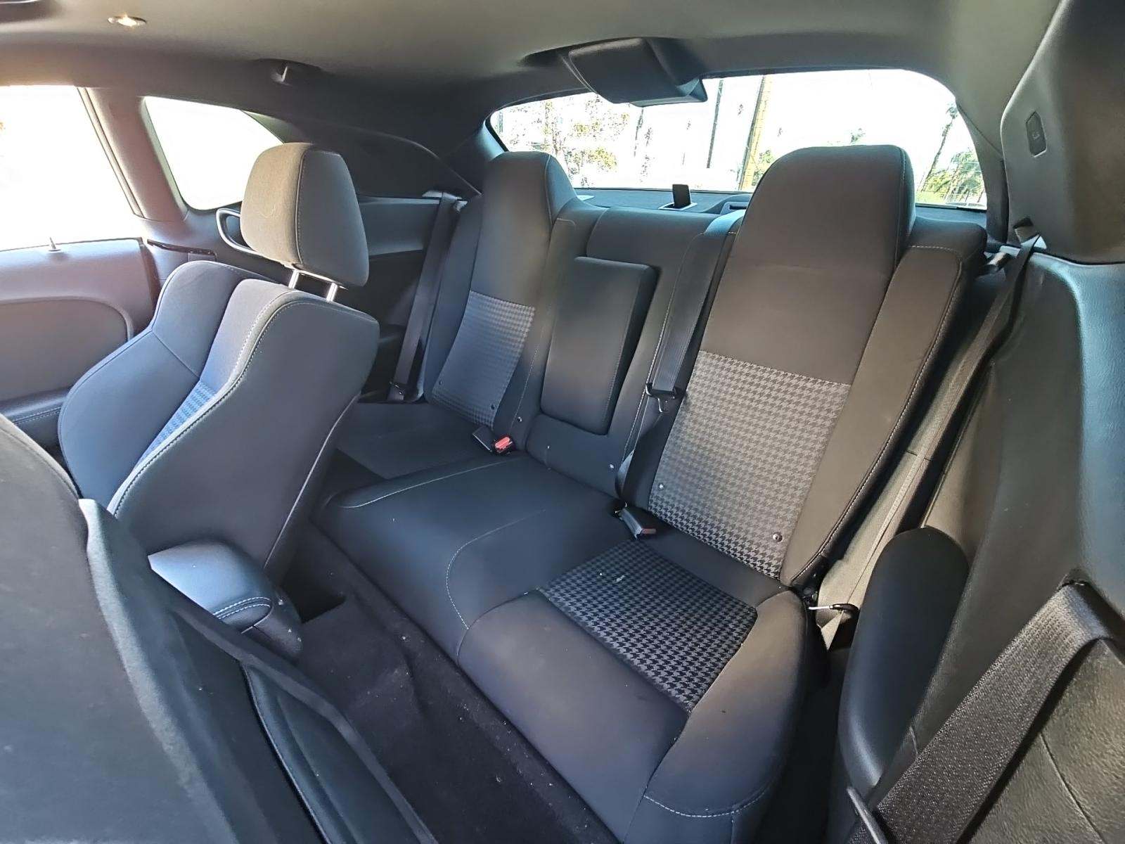 2023 Dodge Challenger R/T RWD