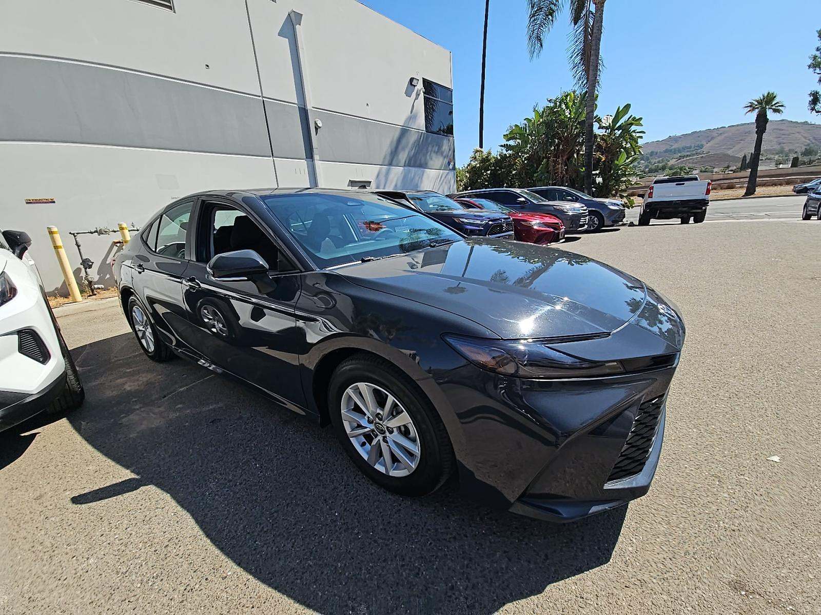 2025 Toyota Camry LE FWD