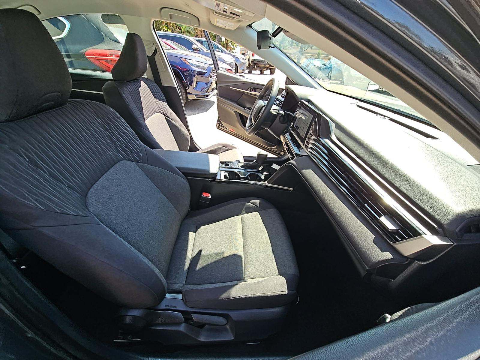 2025 Toyota Camry LE FWD