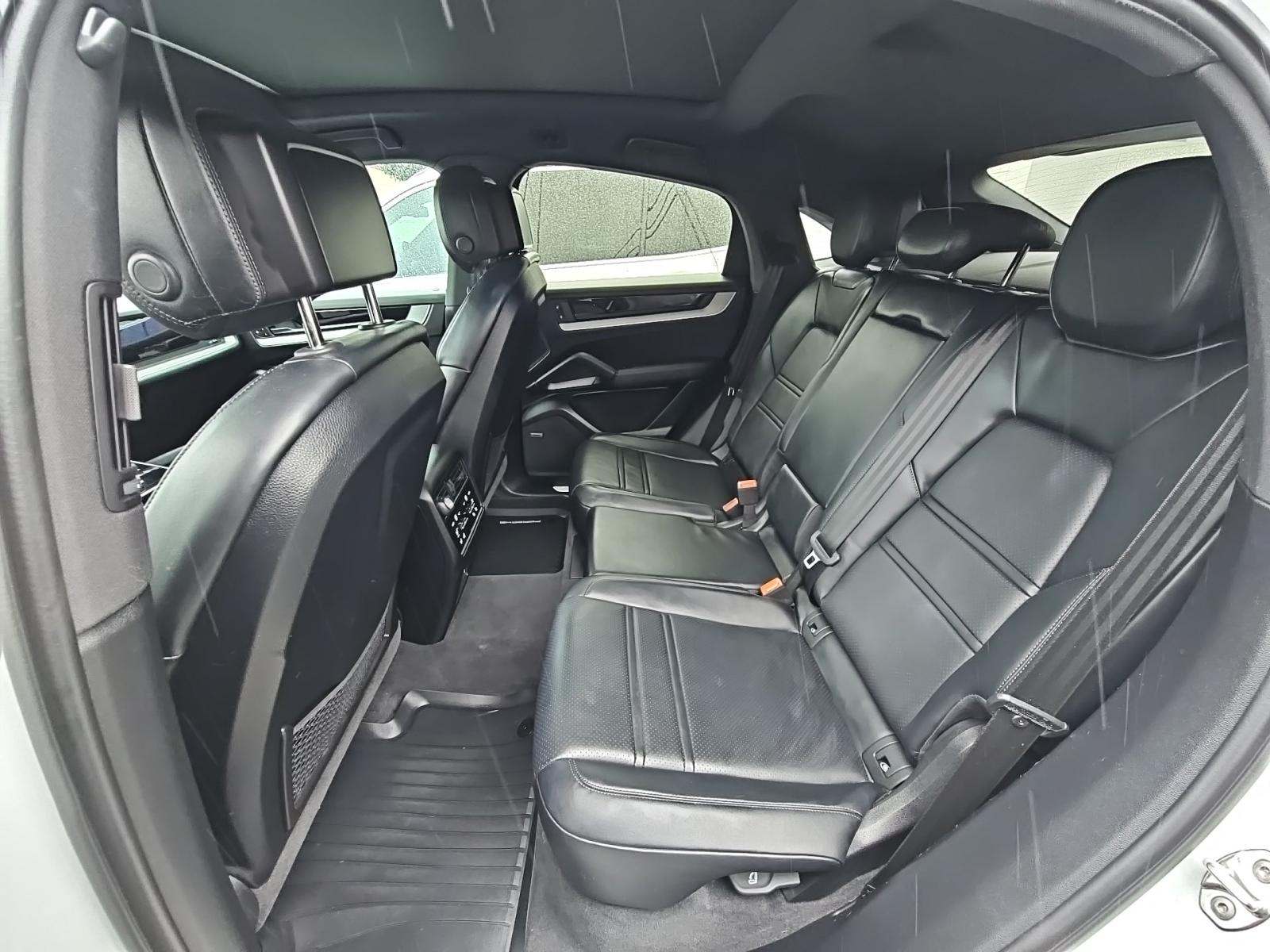 2024 Porsche Cayenne Base AWD