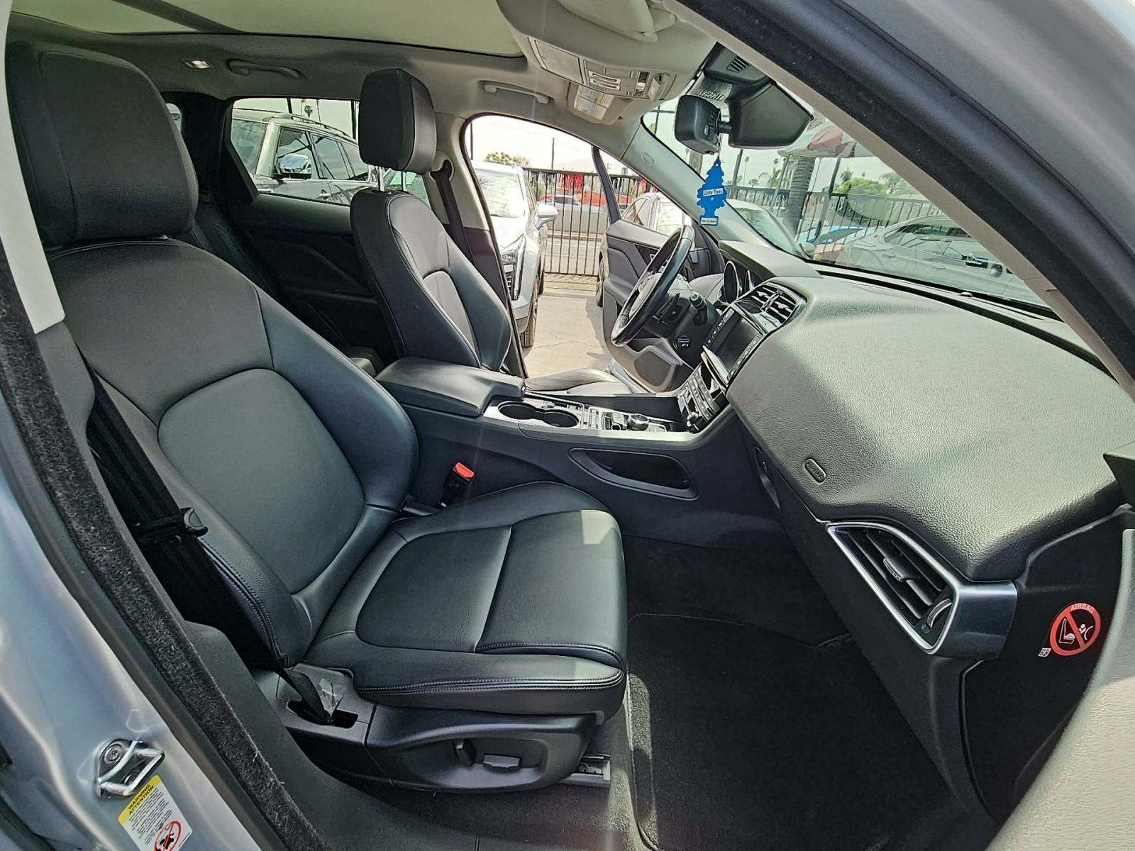 2017 Jaguar F-PACE 35t Premium AWD