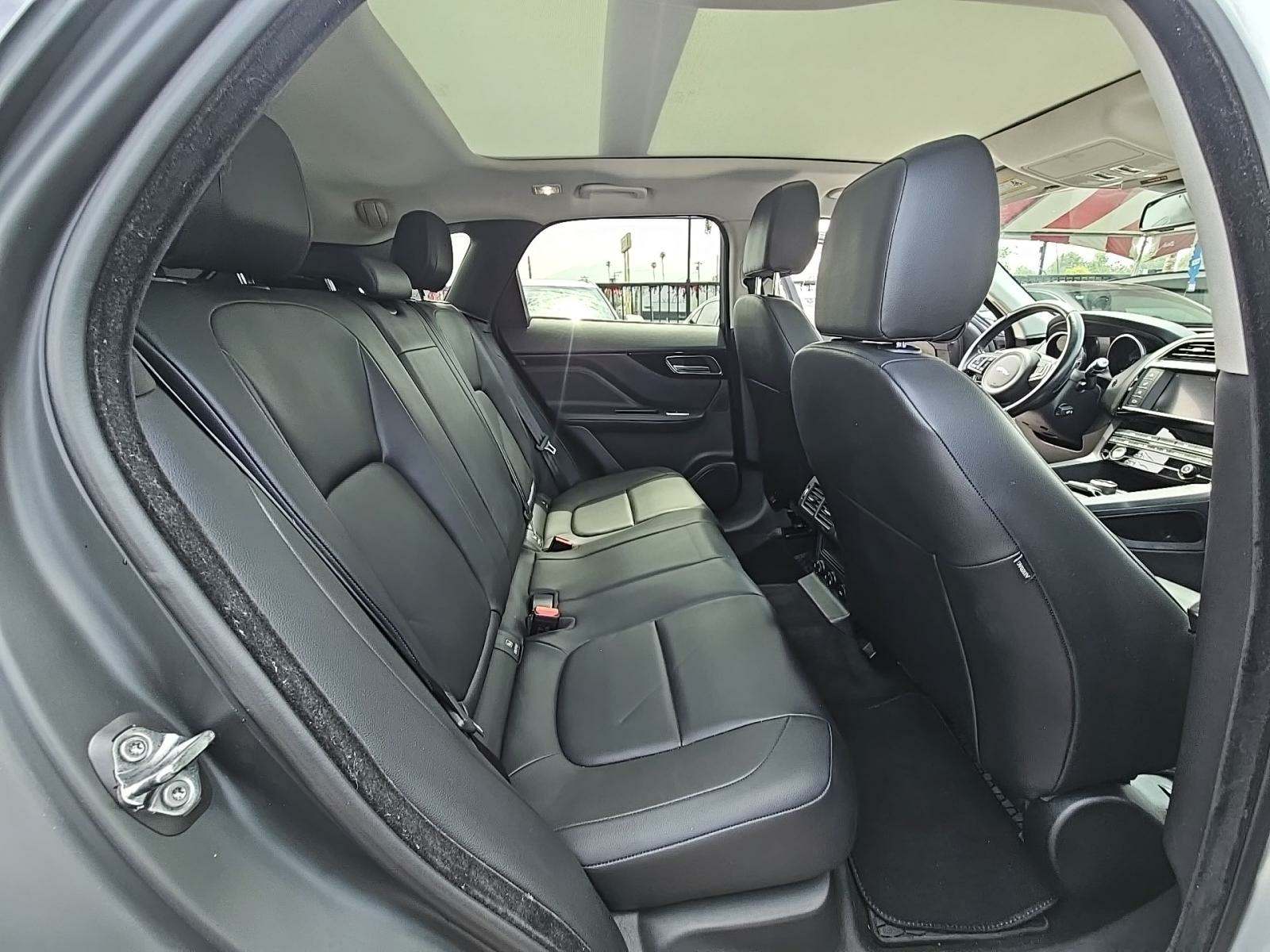 2017 Jaguar F-PACE 35t Premium AWD