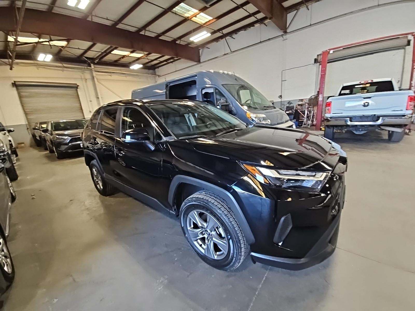 2025 Toyota RAV4 XLE FWD