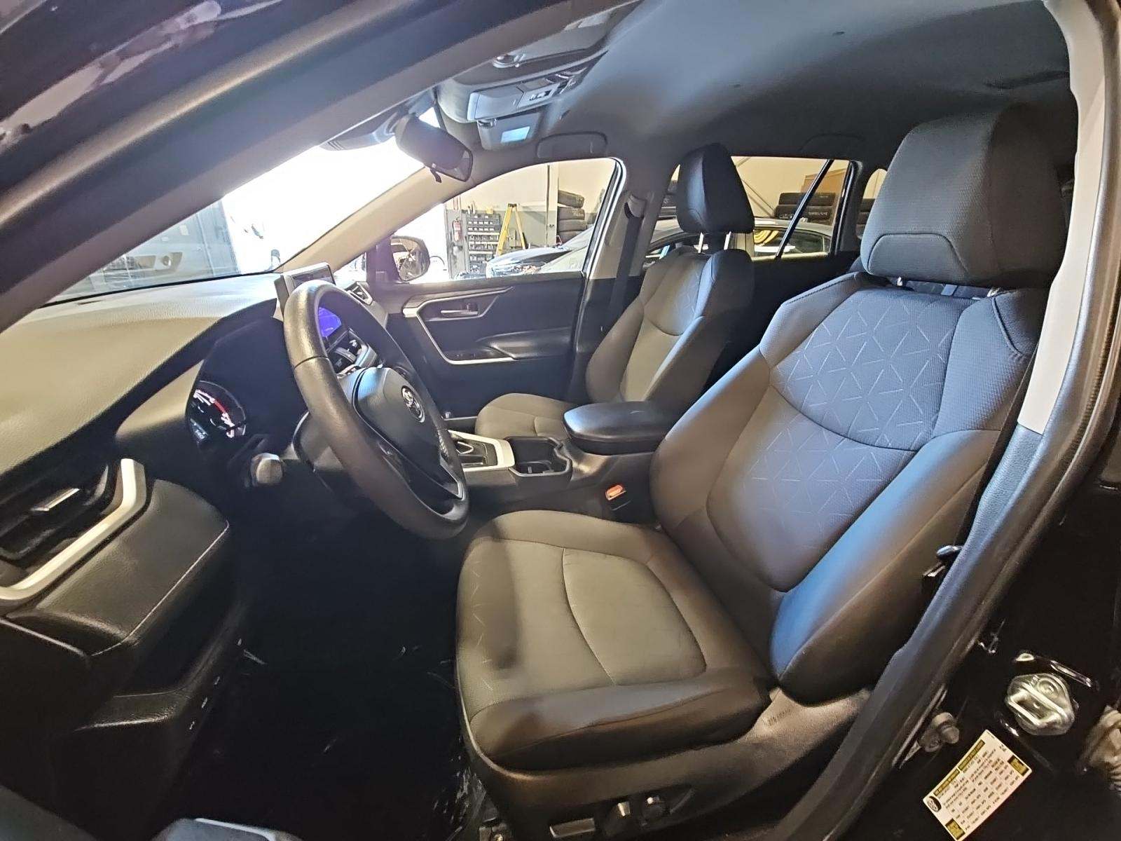 2025 Toyota RAV4 XLE FWD