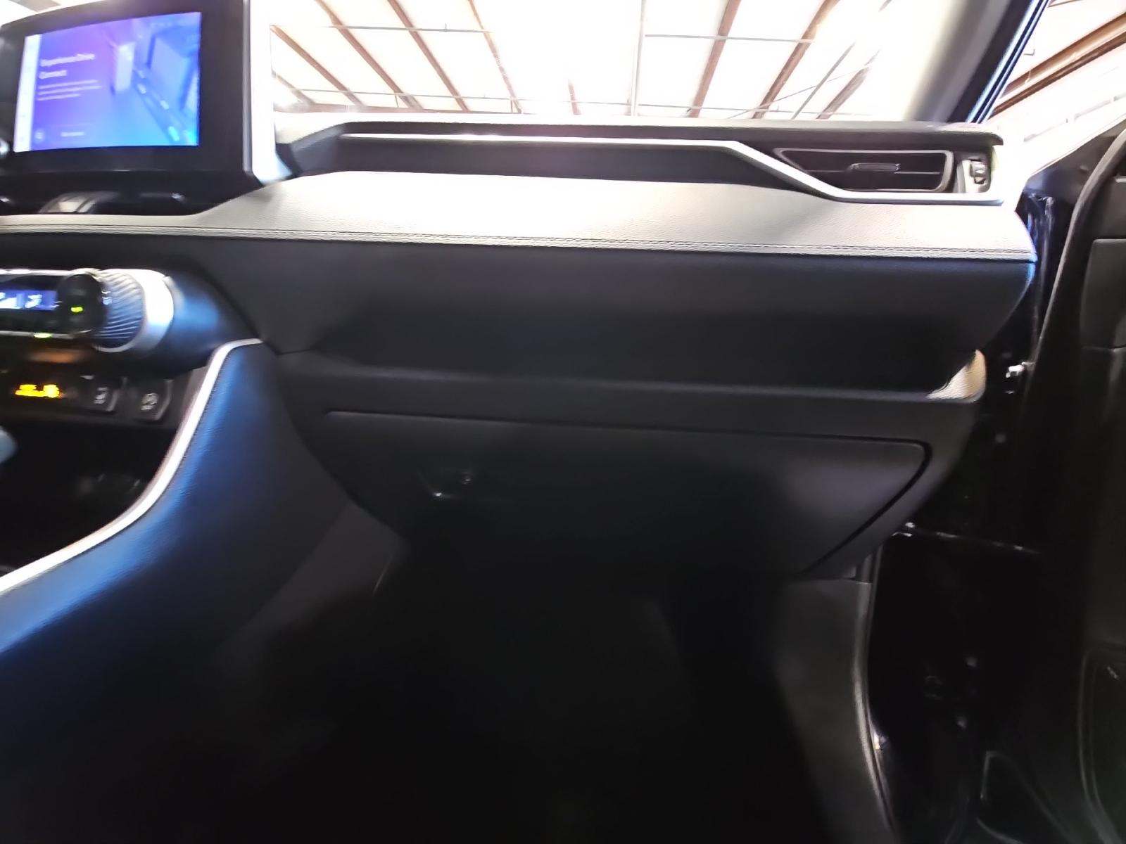 2025 Toyota RAV4 XLE FWD