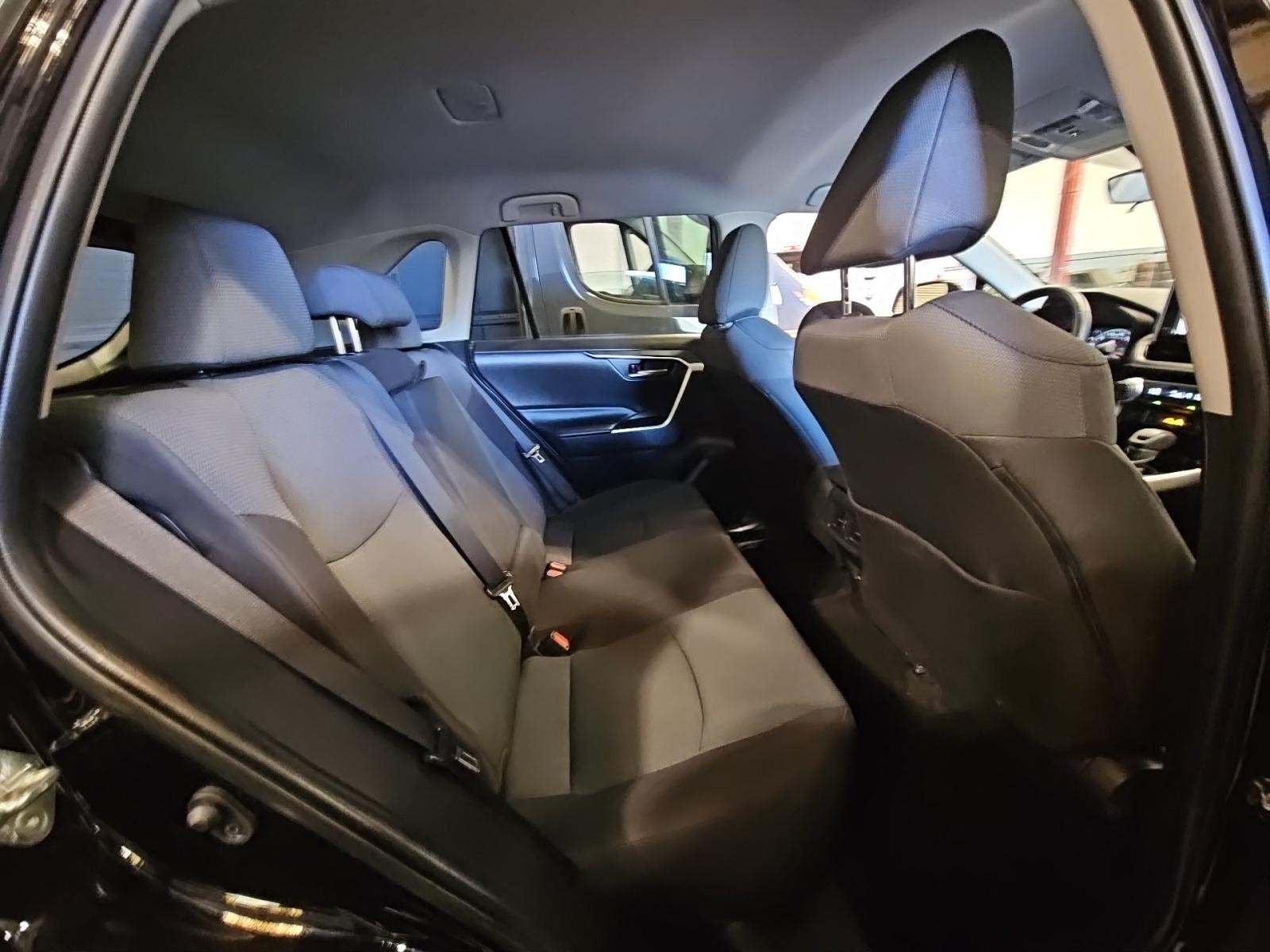 2025 Toyota RAV4 XLE FWD