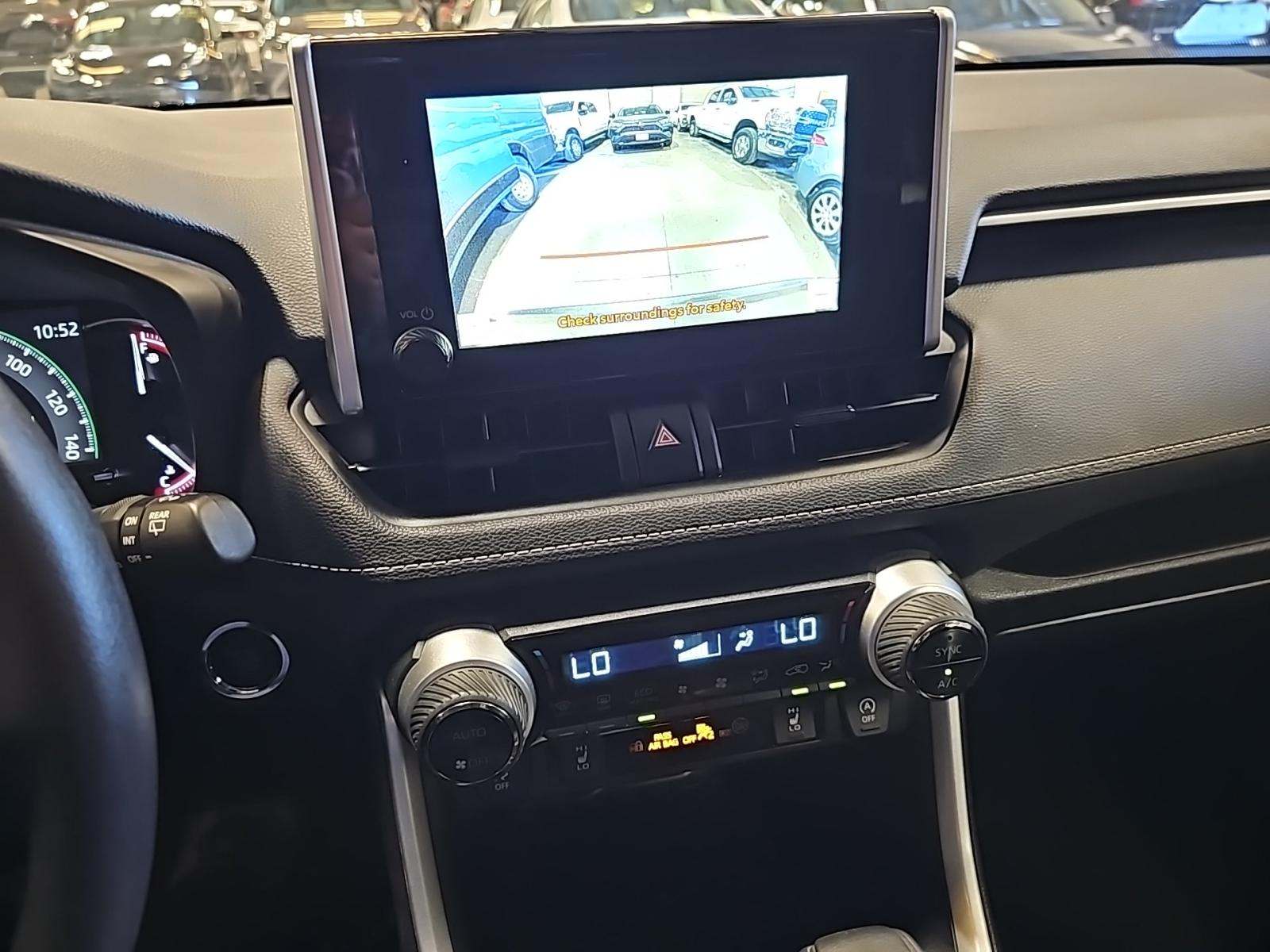 2025 Toyota RAV4 XLE FWD