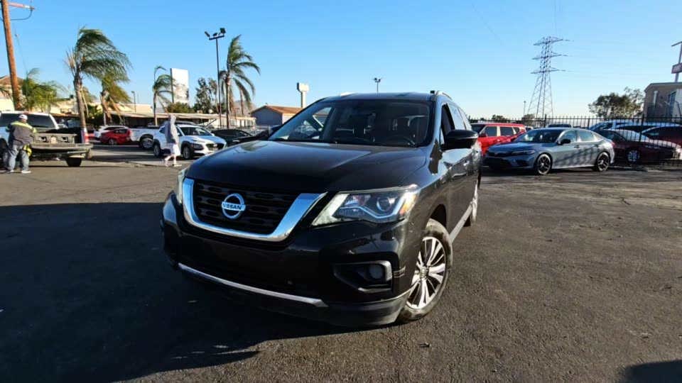 2020 Nissan Pathfinder SL