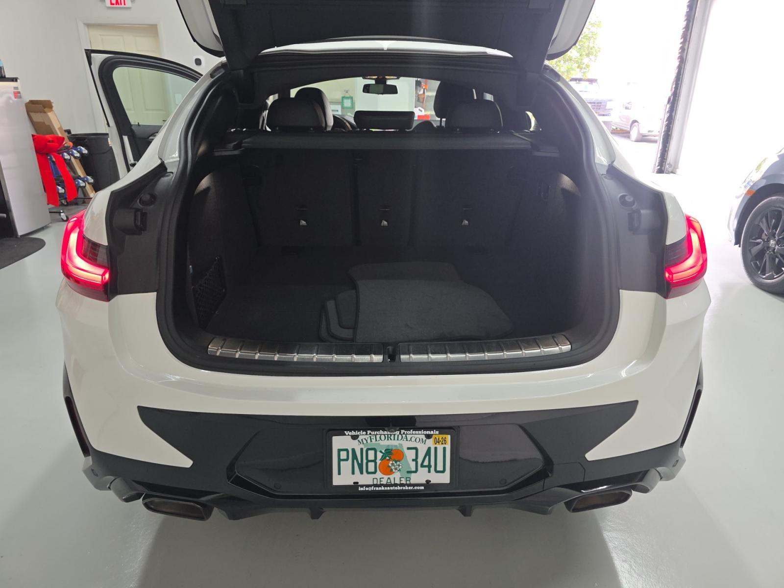 2023 BMW X4 xDrive30i AWD