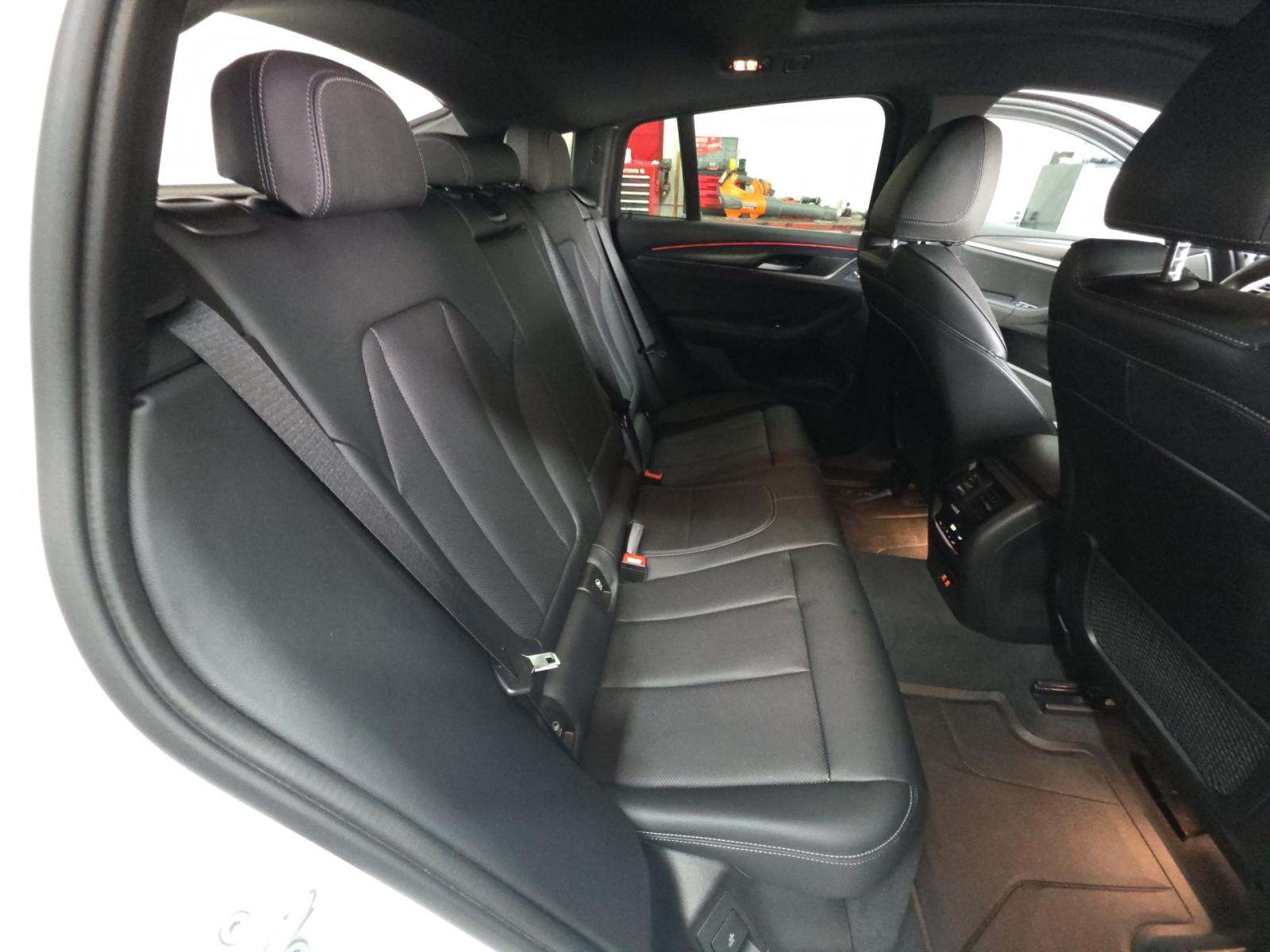 2023 BMW X4 xDrive30i AWD