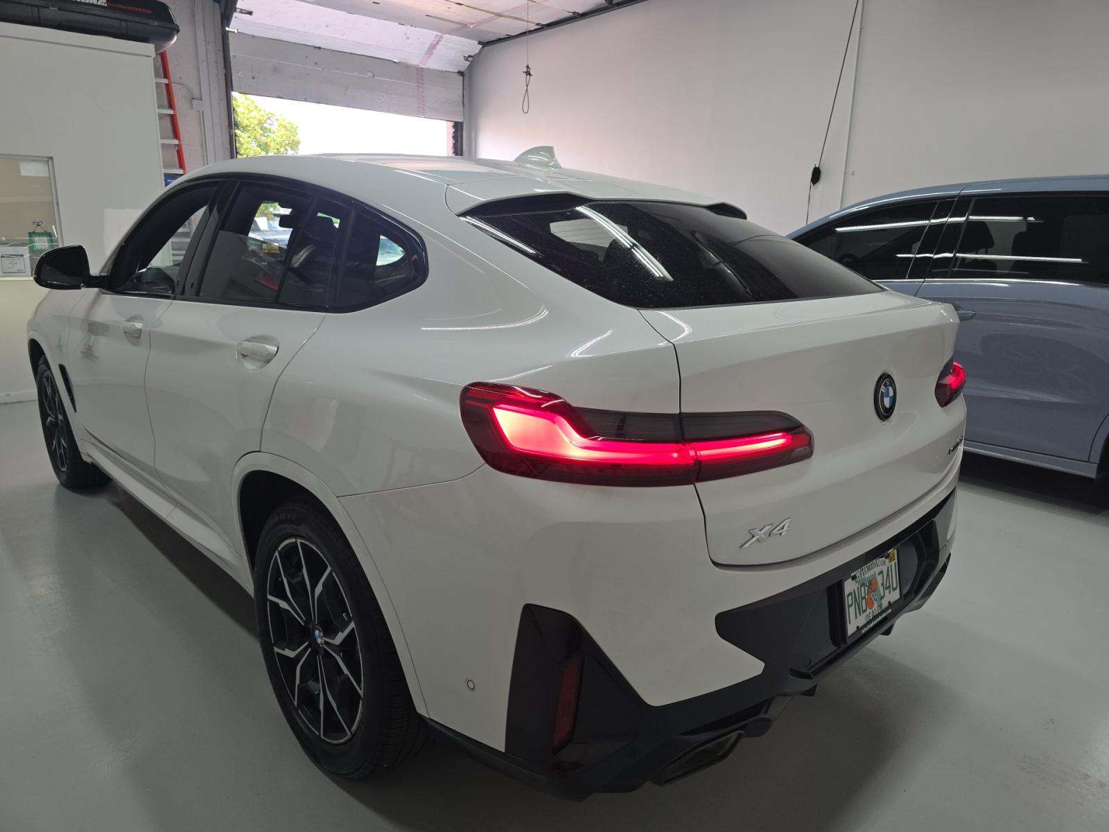 2023 BMW X4 xDrive30i AWD