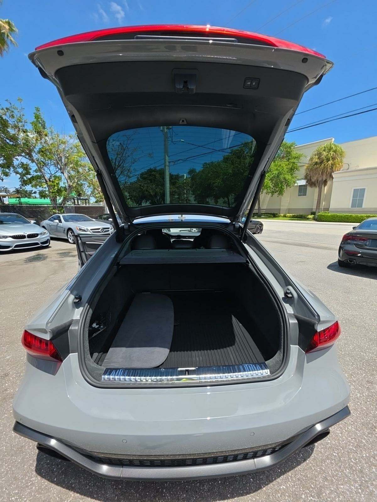 2024 Audi RS 7 performance AWD