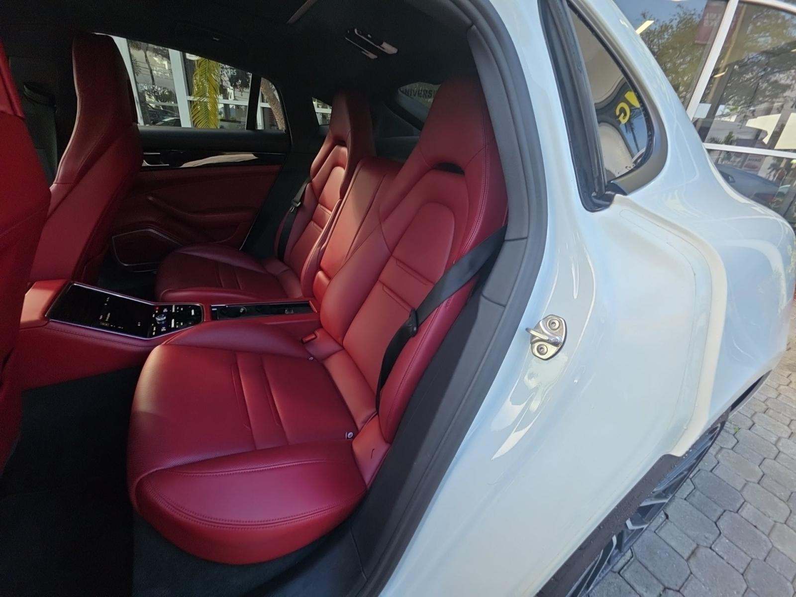 2022 Porsche Panamera Base RWD