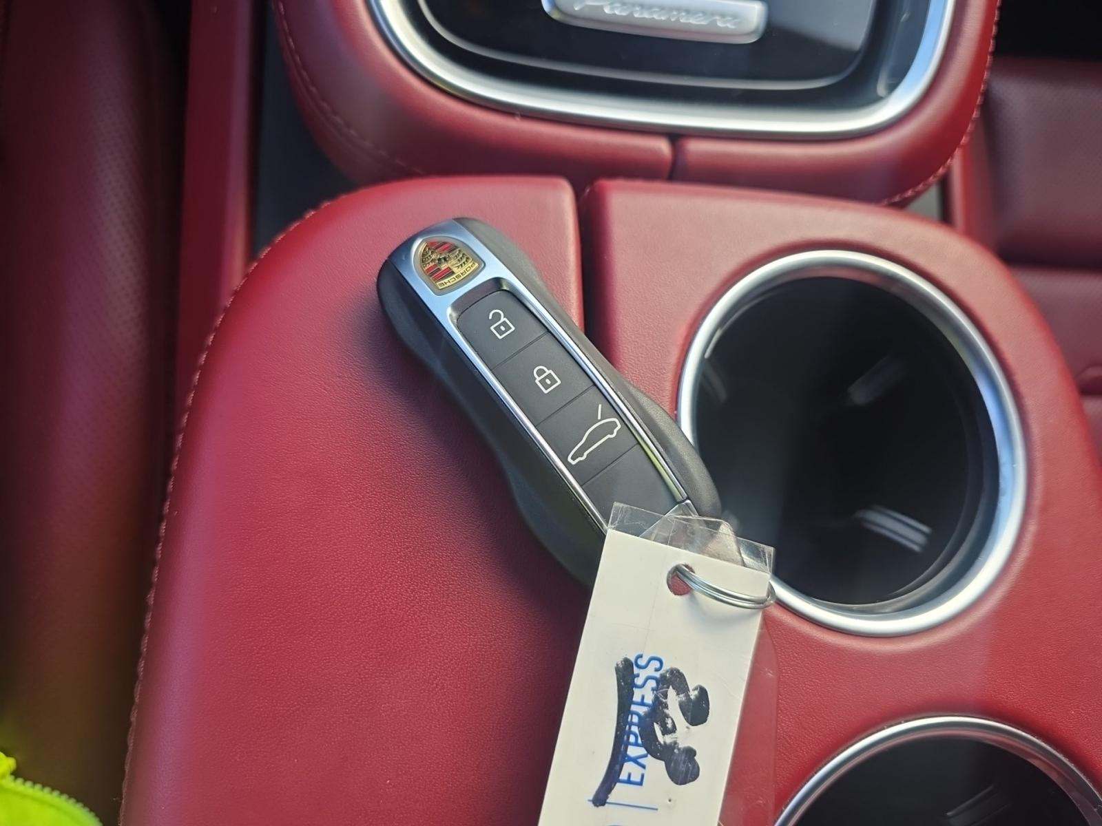 2022 Porsche Panamera Base RWD