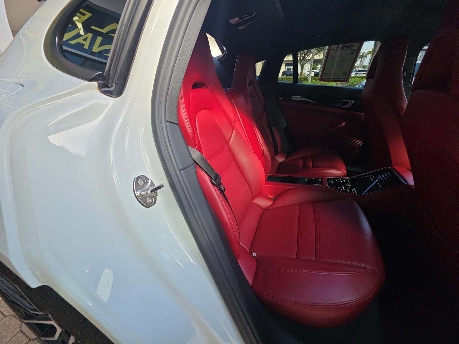 2022 Porsche Panamera Base RWD