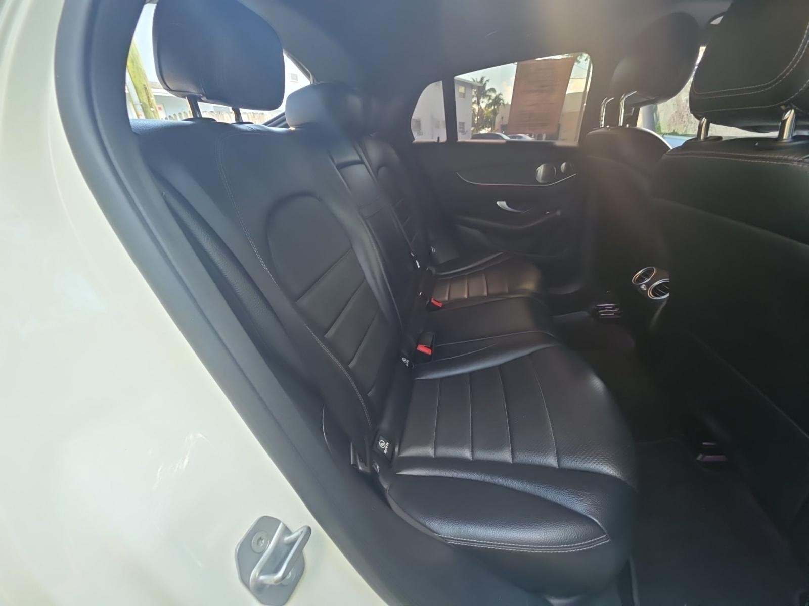 2021 Mercedes-Benz GLC GLC 300 AWD