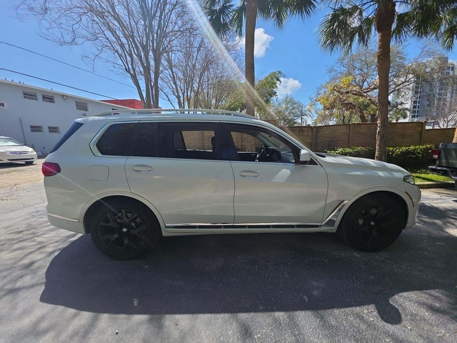 2020 BMW X7 xDrive40i AWD