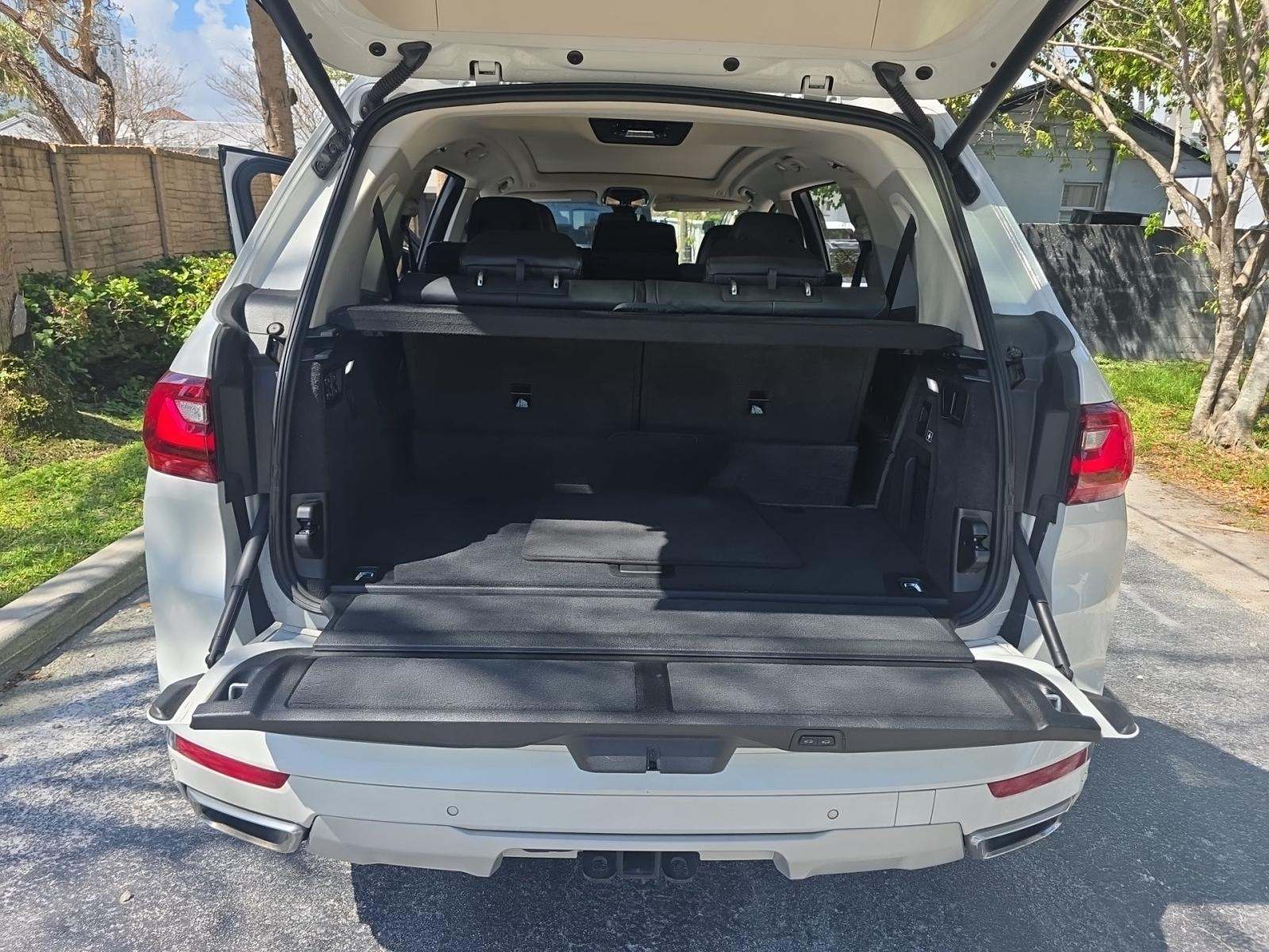 2020 BMW X7 xDrive40i AWD