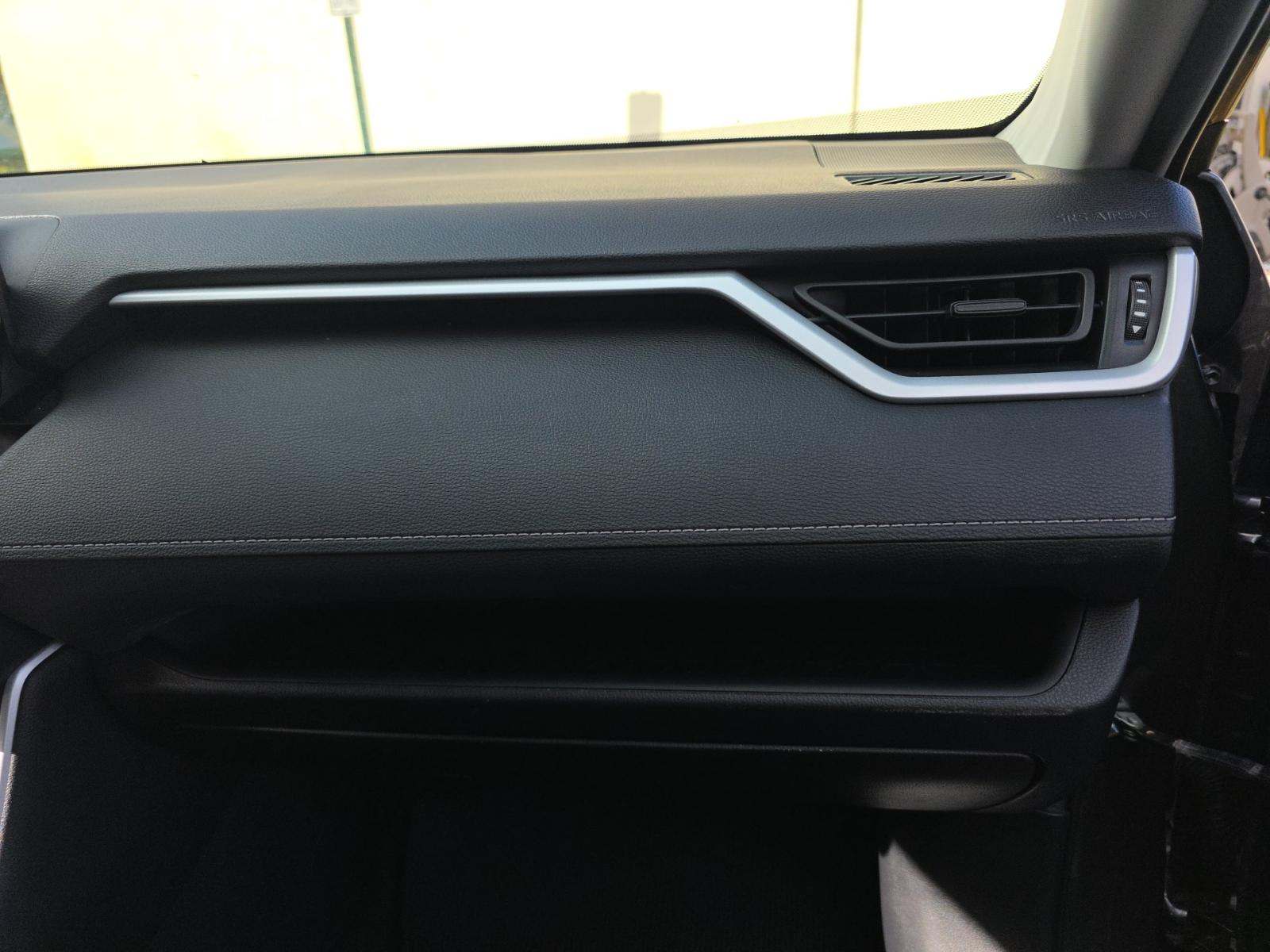 2021 Toyota RAV4 XLE FWD