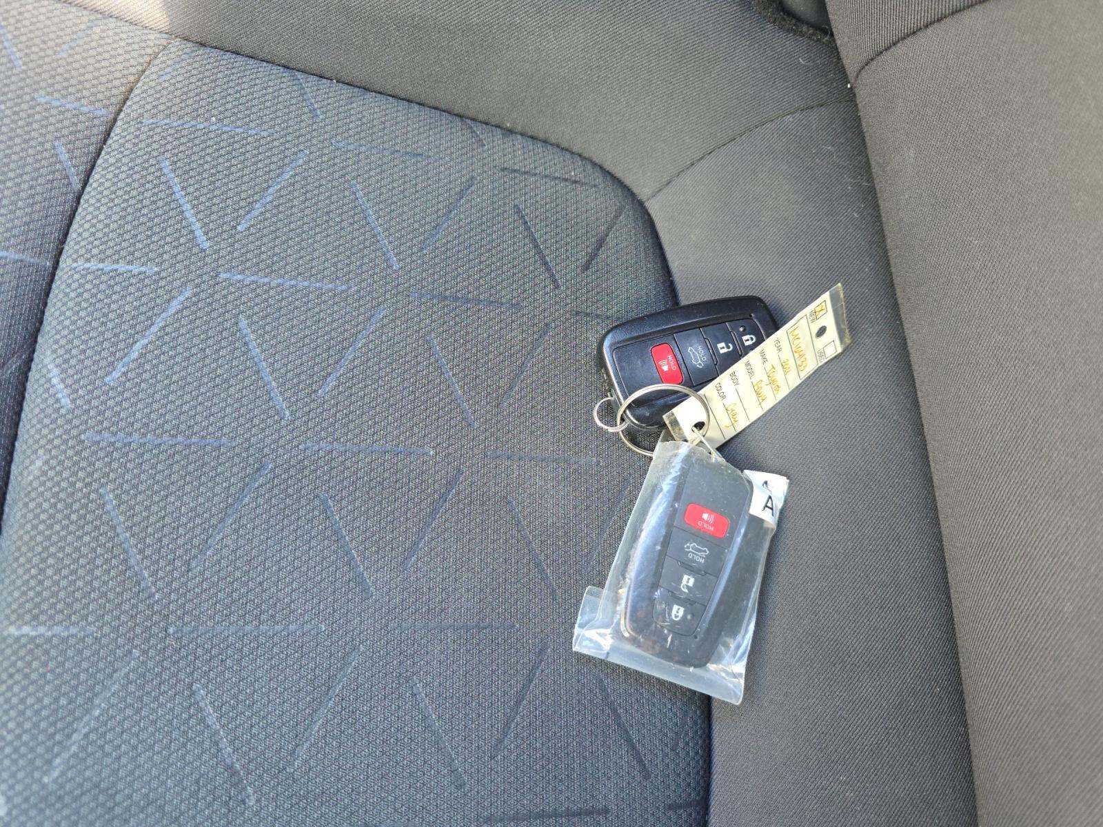 2021 Toyota RAV4 XLE FWD