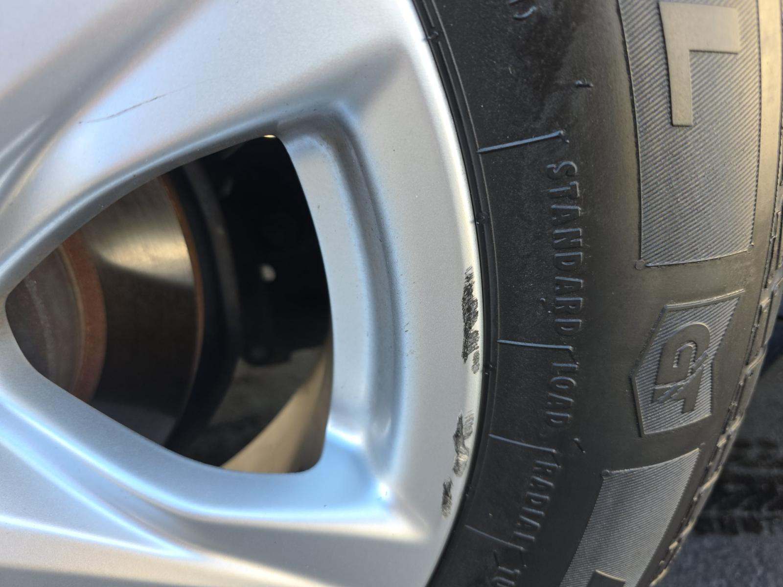 2021 Toyota RAV4 XLE FWD