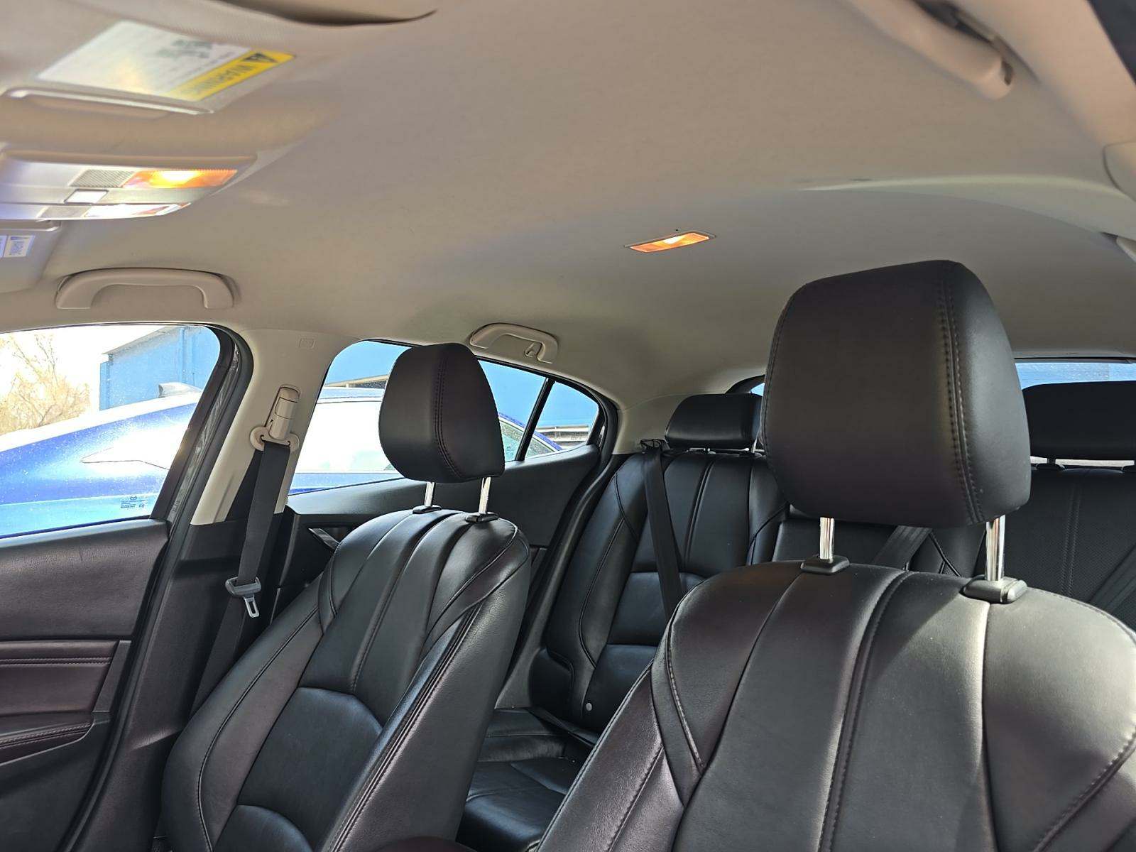 2017 MAZDA MAZDA3 Touring FWD