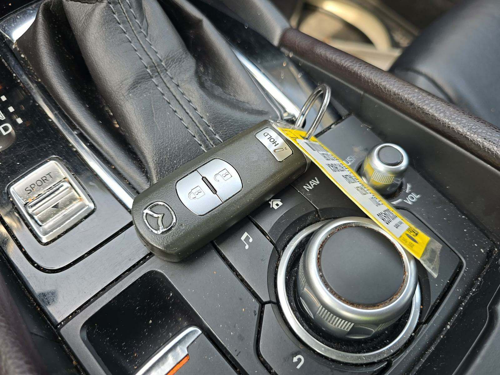 2017 MAZDA MAZDA3 Touring FWD