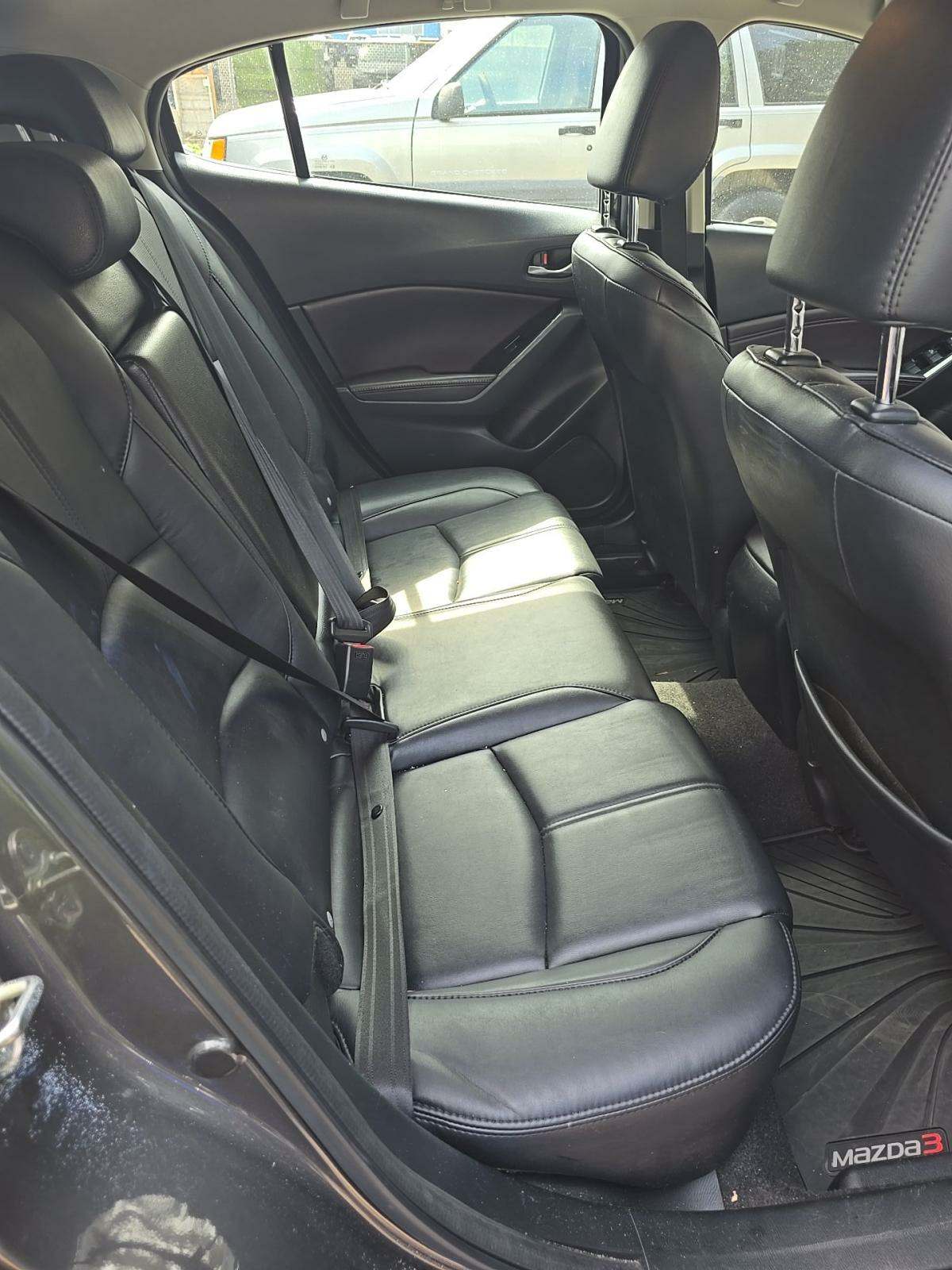 2017 MAZDA MAZDA3 Touring FWD