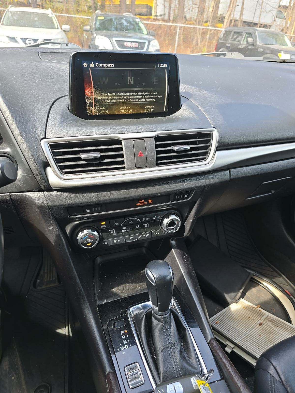 2017 MAZDA MAZDA3 Touring FWD