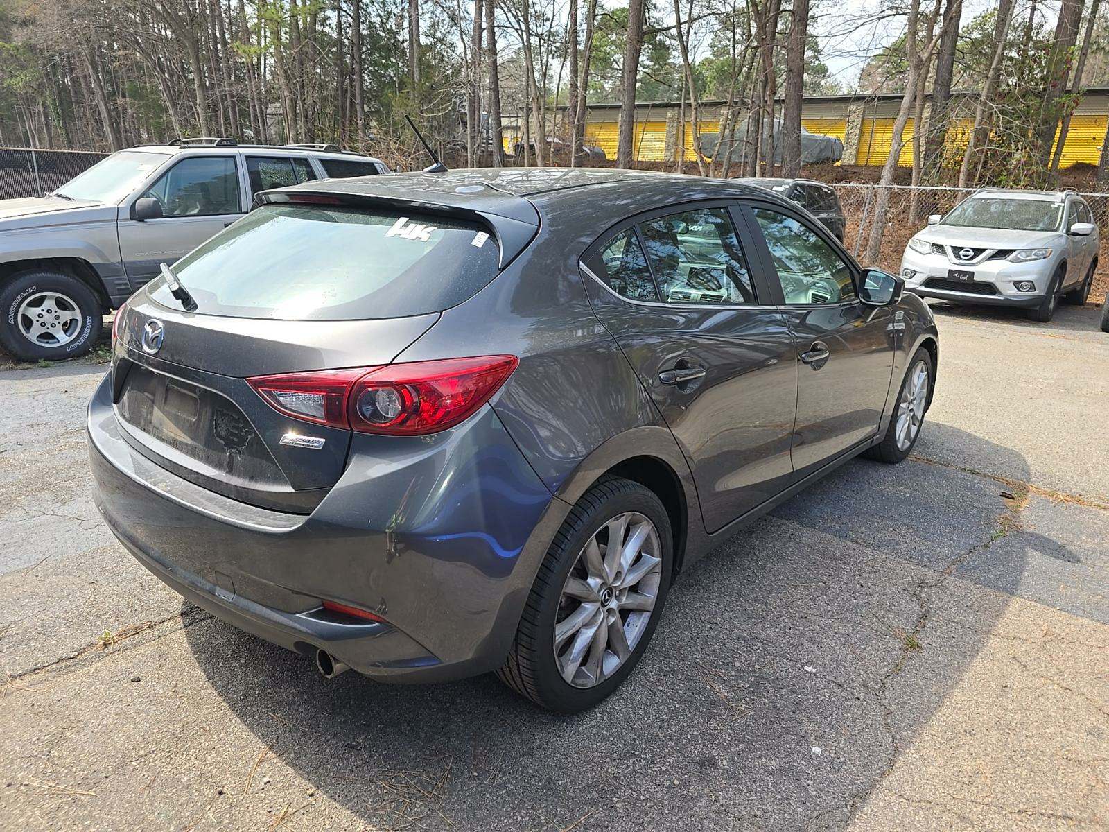 2017 MAZDA MAZDA3 Touring FWD