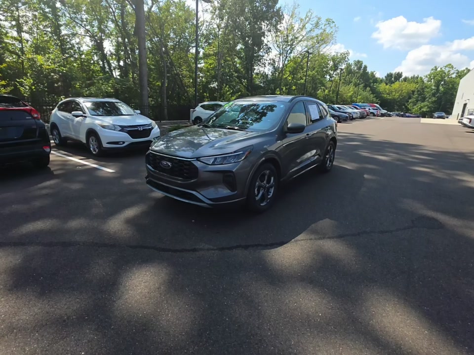 2023 Ford Escape ST-Line FWD