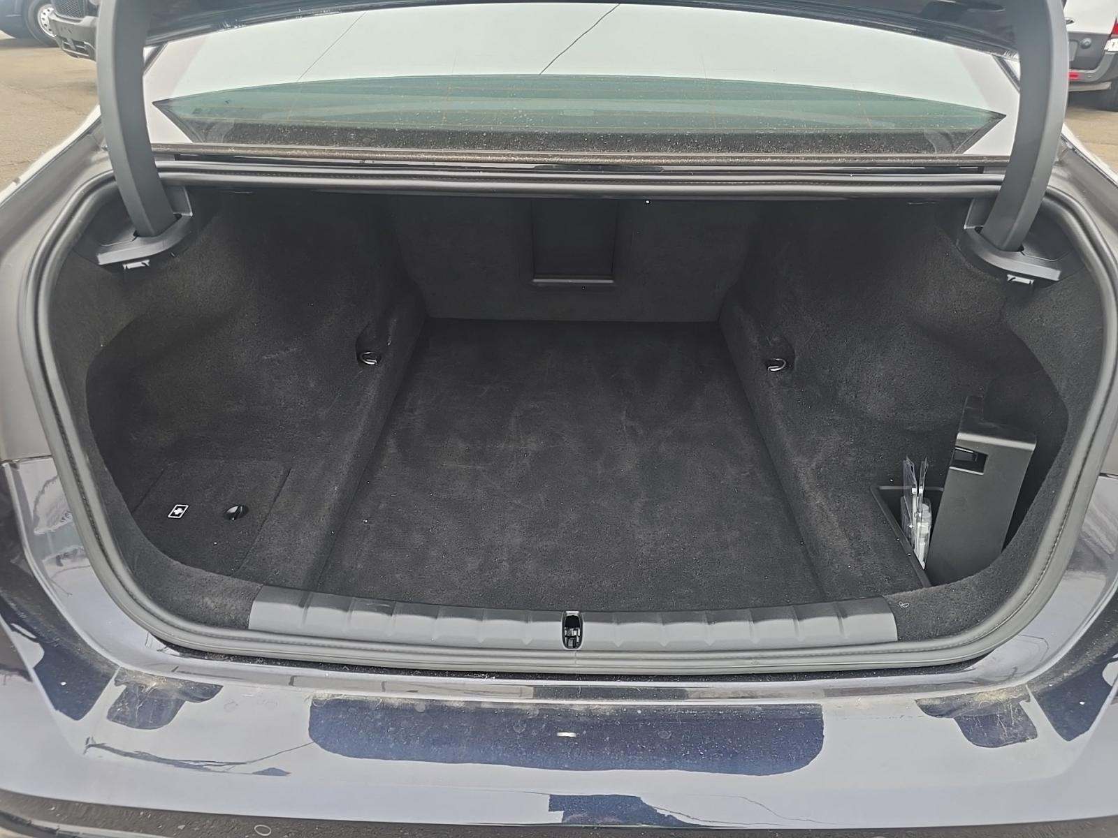 2023 BMW 7 Series 760i xDrive AWD