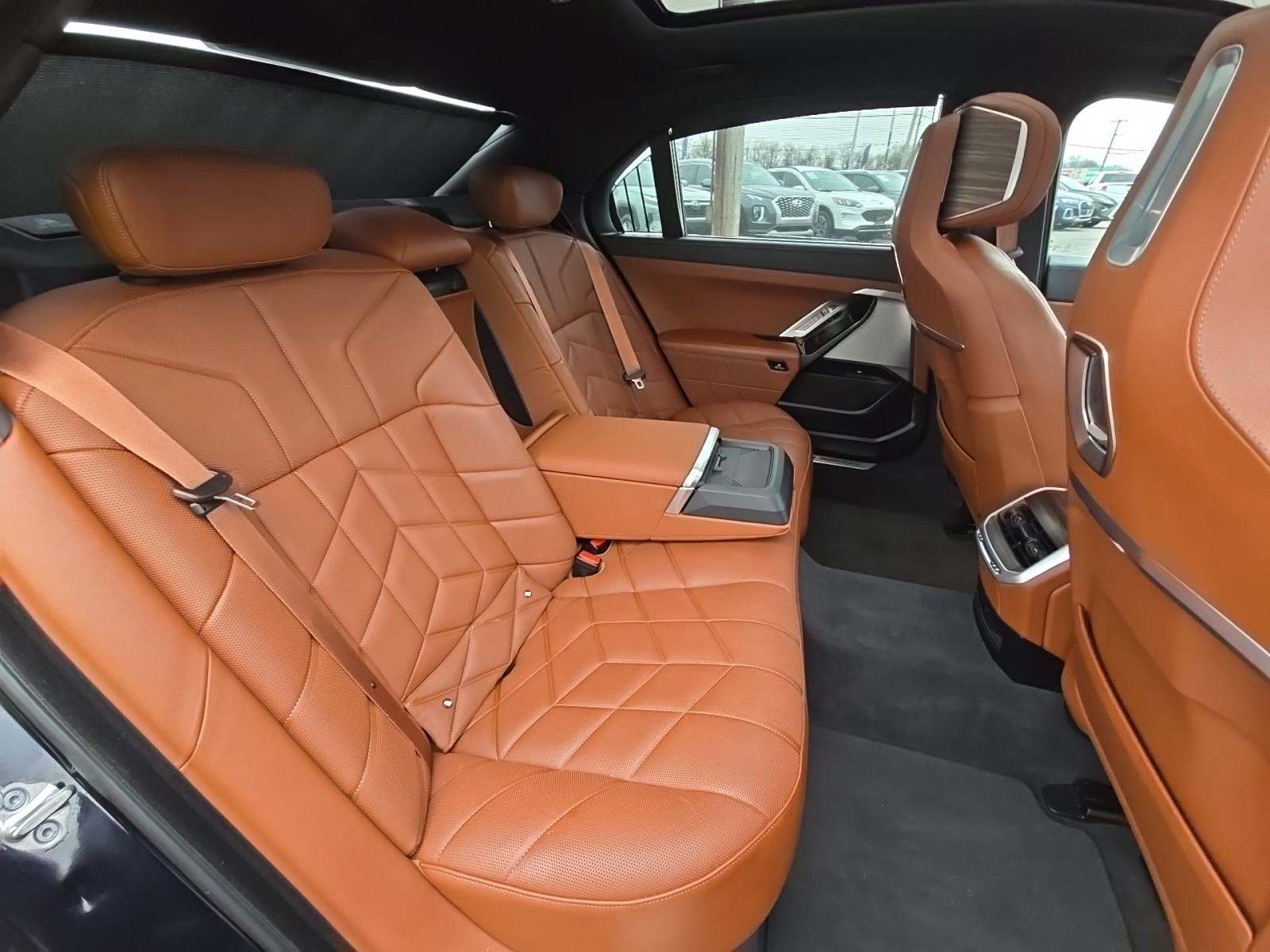 2023 BMW 7 Series 760i xDrive AWD