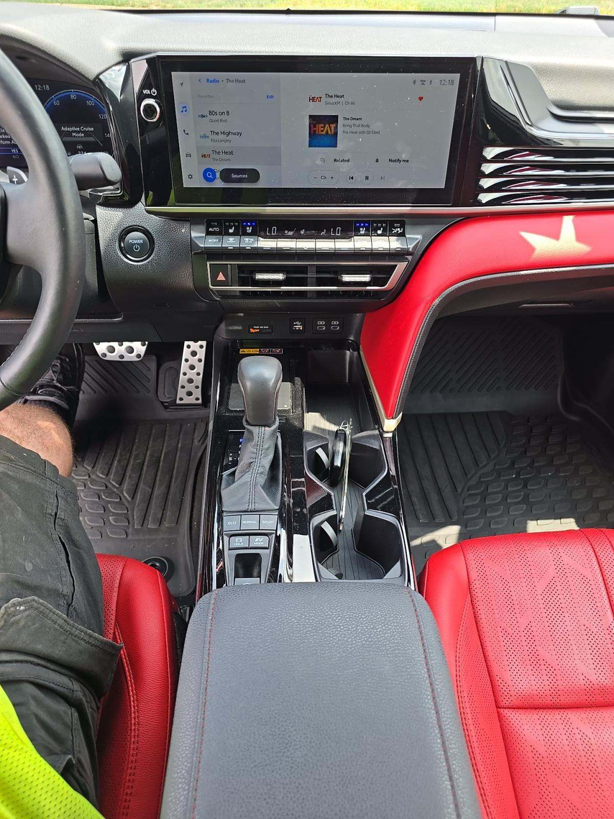 2025 Toyota Camry XSE FWD