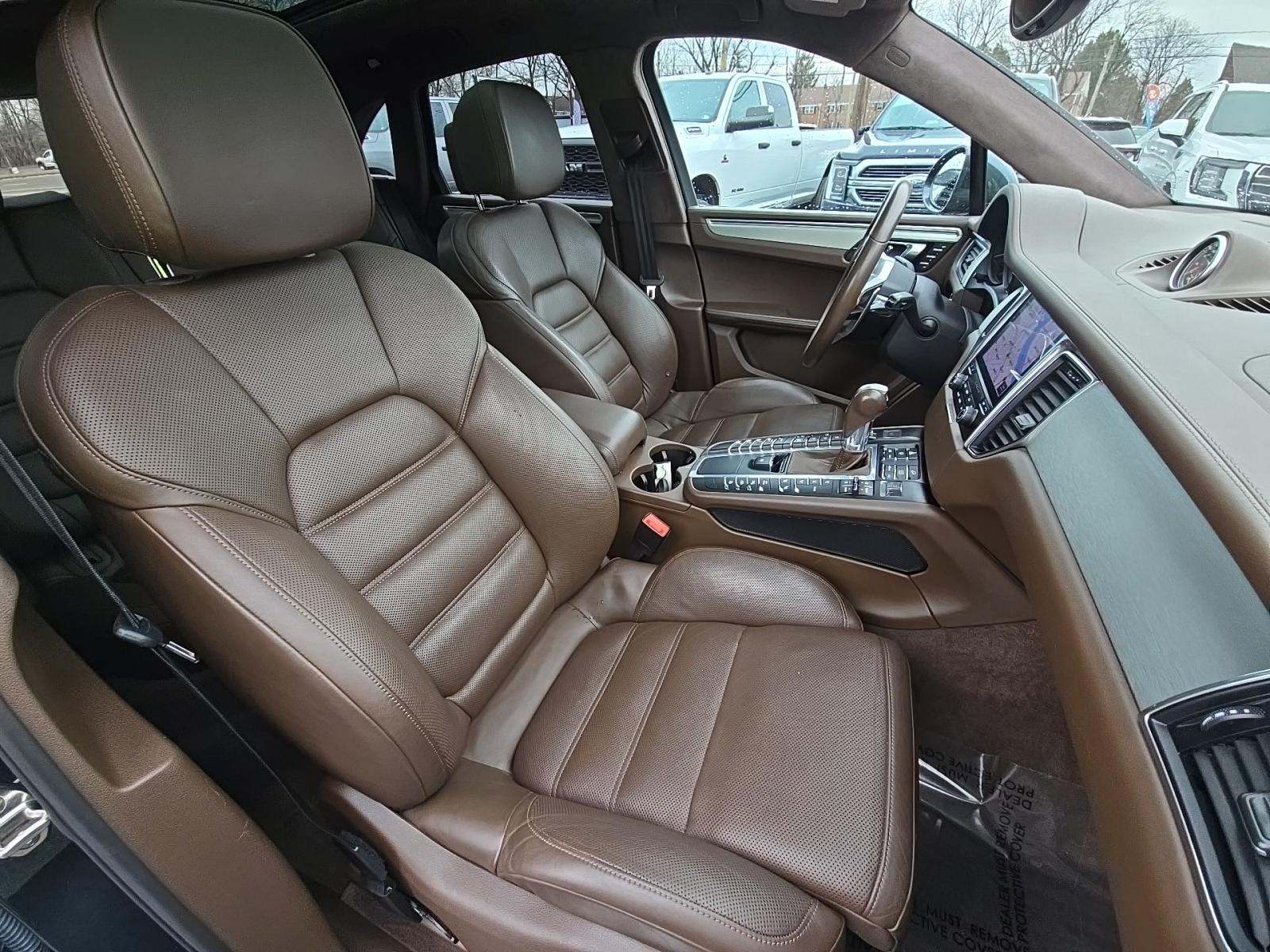 2018 Porsche Macan Turbo AWD